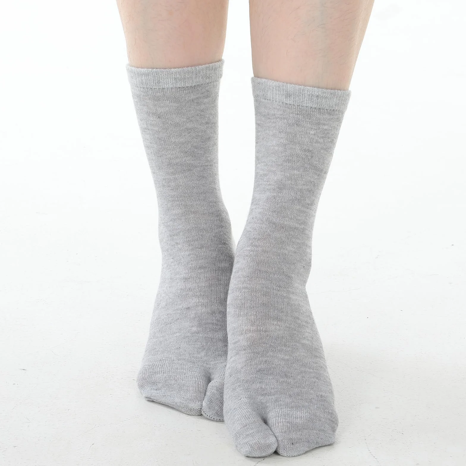 Qianyu 3 pary japońskich skarpet Tabi Unisex Tabi Flip Flop, Geta Bawełniane Split Toe, Tabi, elastyczne, miękkie i oddychające, białe i szare skarpety Tabi, dla kobiet i mężczyzn, kapcie typu Geta