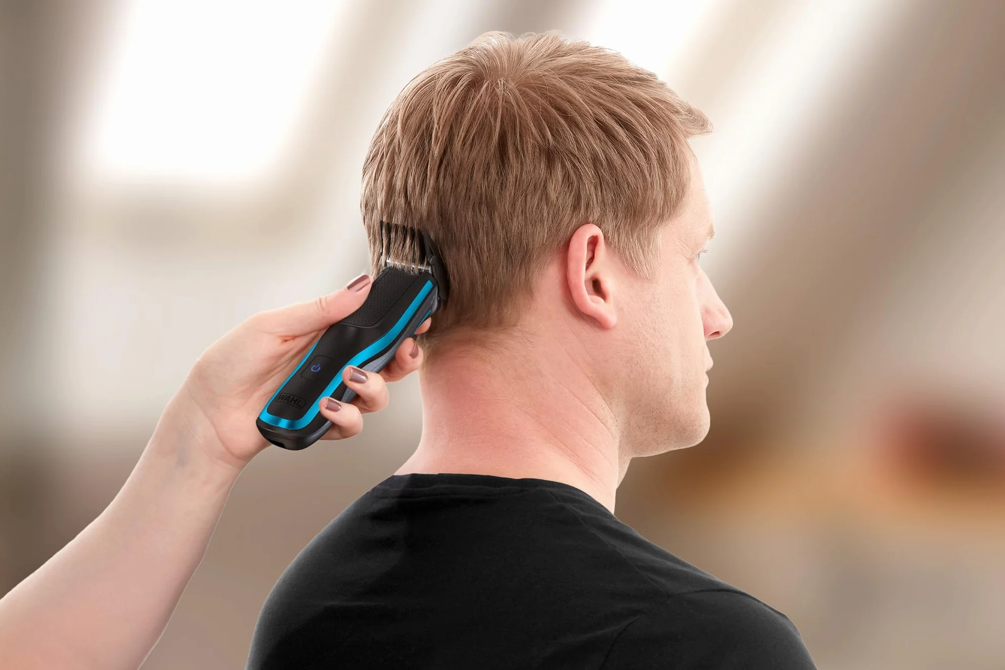 WAHL Self Clip 360 bezprzewodowa maszynka do strzyżenia włosów czarna 10 nasadek USB