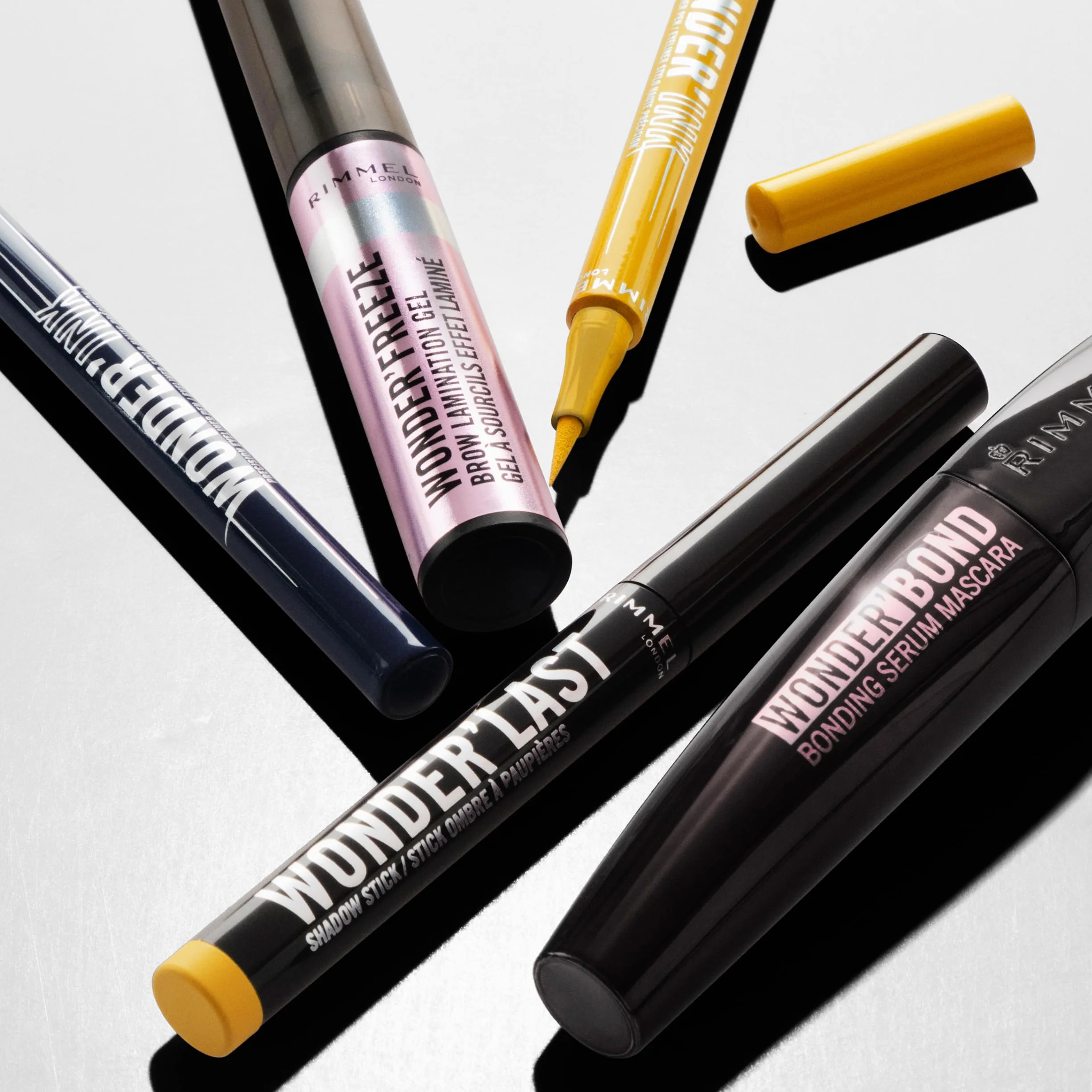 Rimmel Wonder'Ink Ultimate 24HR wodoodporny eyeliner, intensywny kolor, długotrwały, matowy