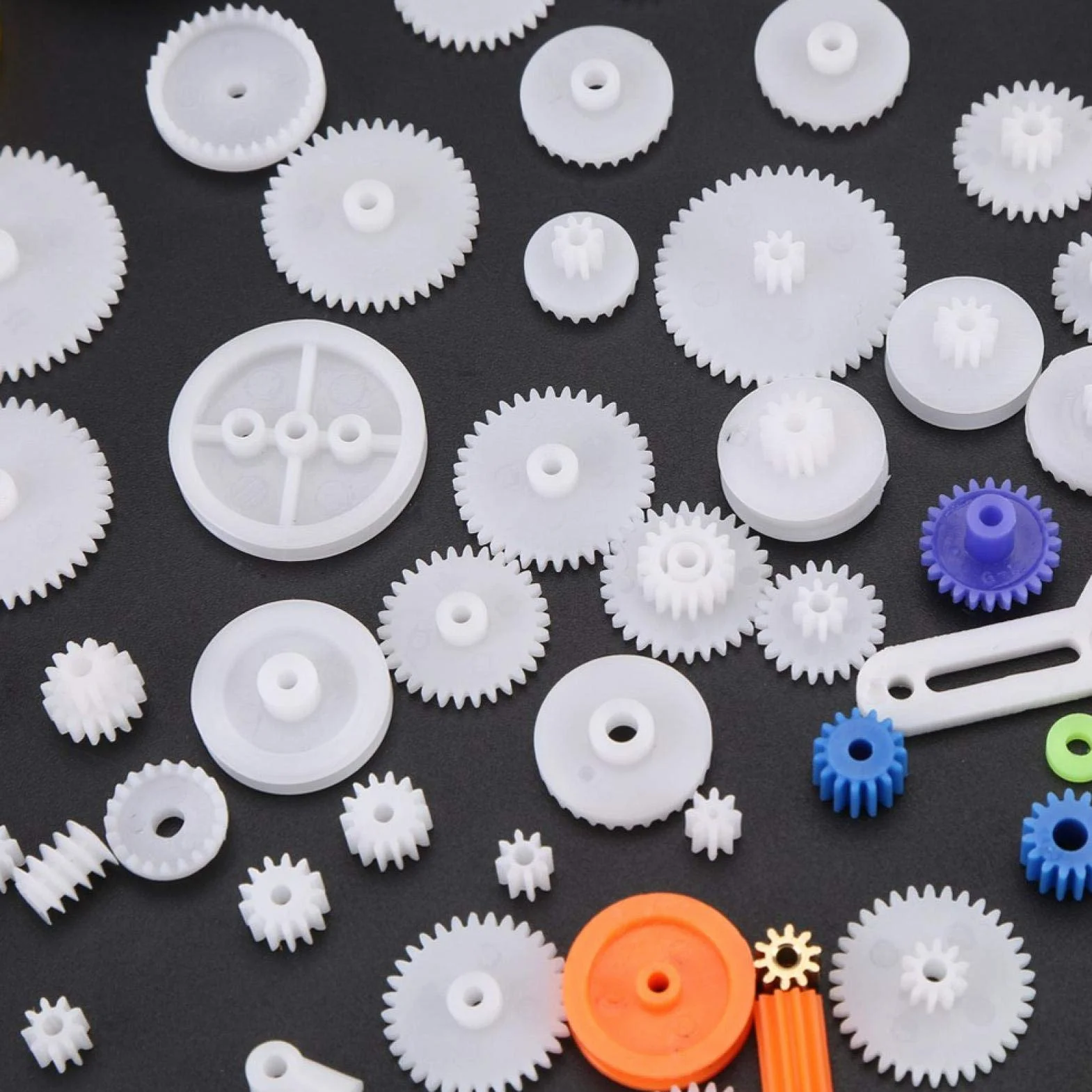 78 szt. plastikowe koła zębate bogata różnorodność zestaw DIY akcesoria z pasem kółkowym mini oponami ślimakowe koła zębate zestaw do samodzielnego wykonania robota samochodowego