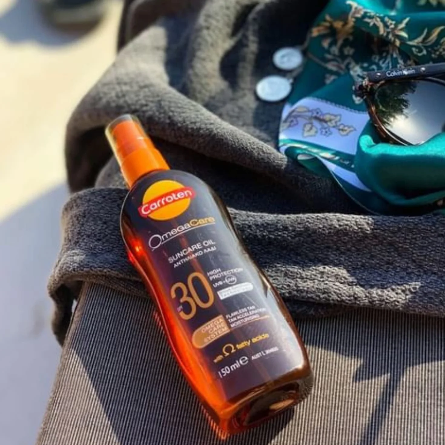Carroten OmegaCare Tanning Oil SPF 30, 150 ml - Przyspieszacz opalania z kwasami tłuszczowymi omega - Olejek do opalania w sprayu z ochroną przeciwsłoneczną