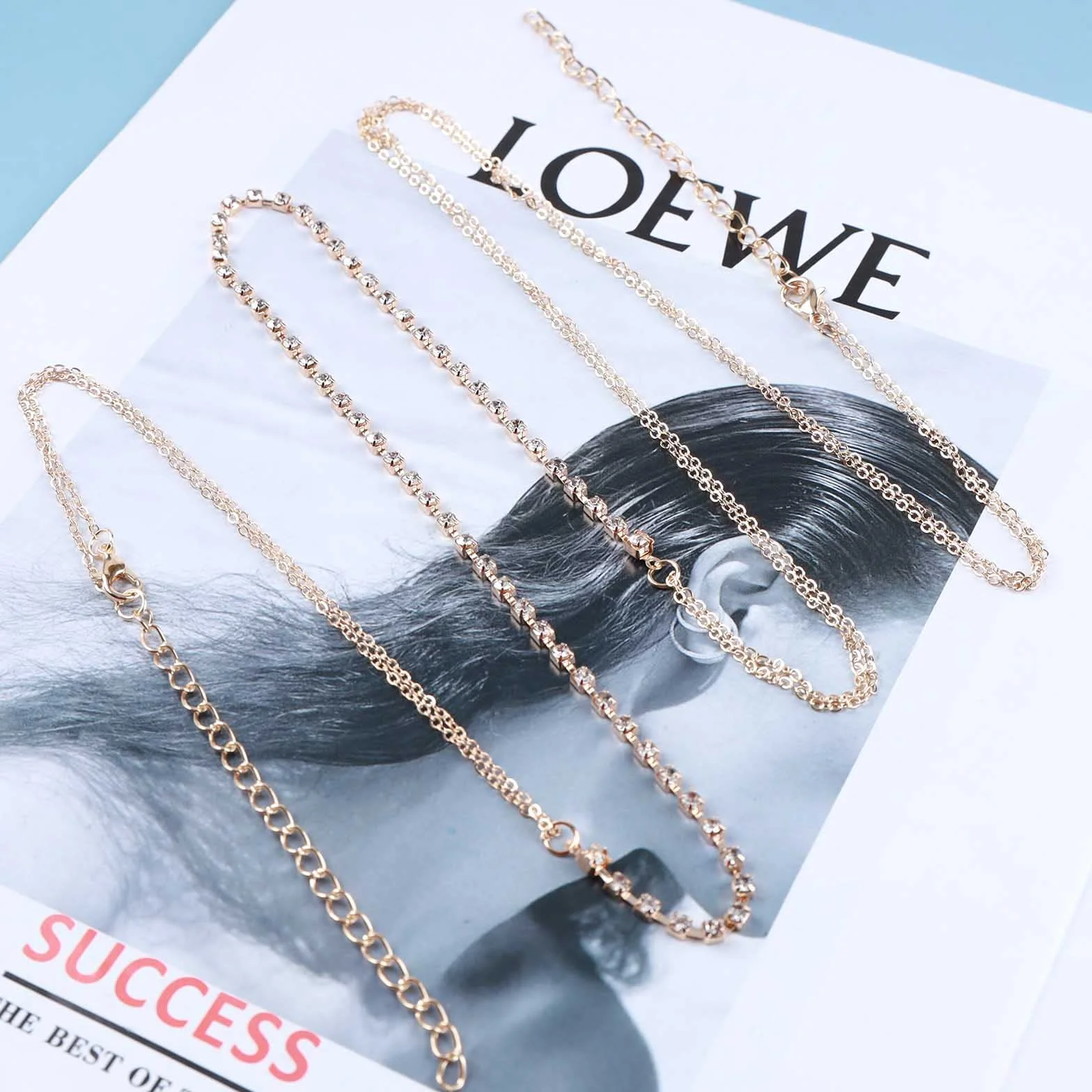 Boho Rhinestone Ciało Złoty Łańcuch Piersiowy Naszyjnik Sparky Cz Seksowny Biustonosz Lato Plaża Brzuch Talia Bikini Drut Uprząż Biżuteria dla kobiet i dziewczyn