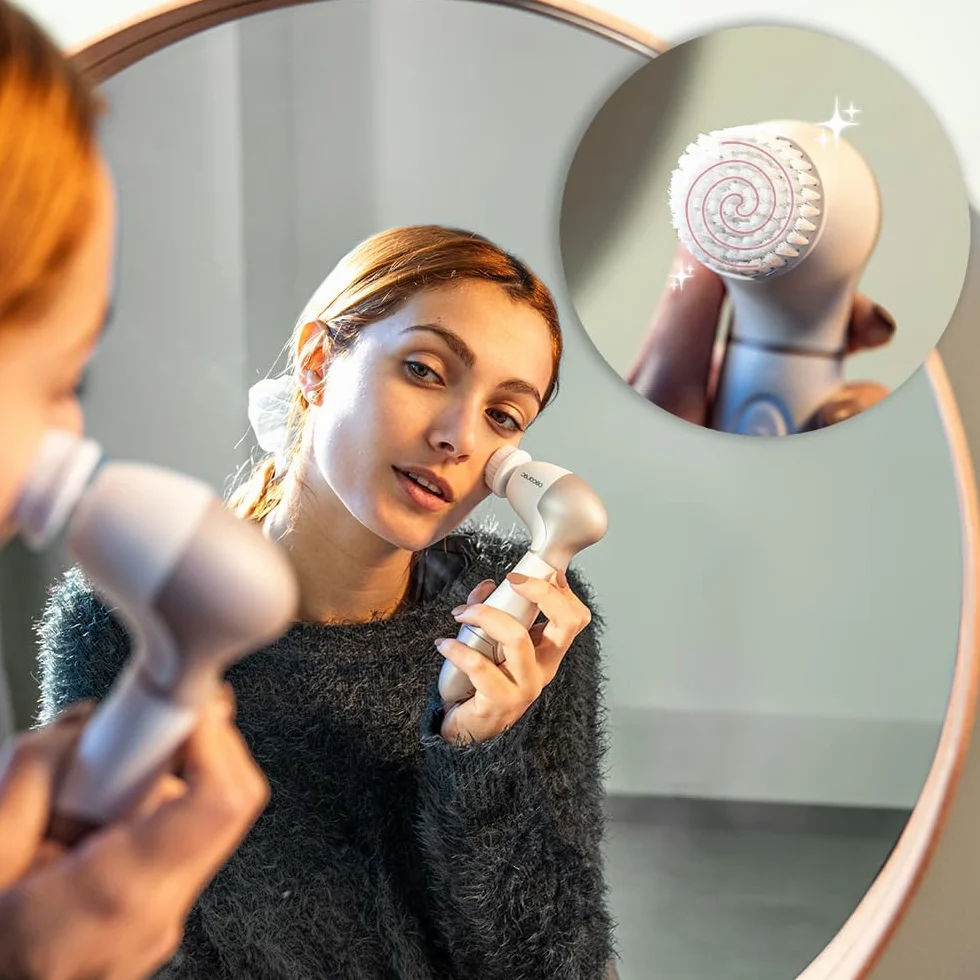 Cecotec FaceCare TotalClean szczotka do twarzy masażer 9 głowic obrót 360º ergonomiczna torba podróżna