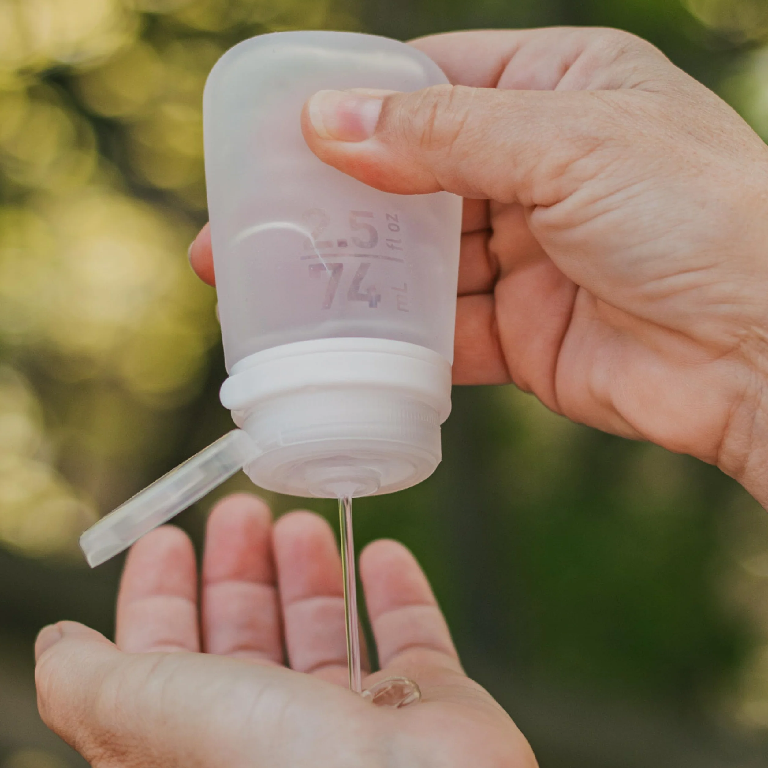 humangear GoToob+ duża butelka podróżna GoToob+ 100 ml z nakrętką blokującą, duża, 100 ml, przezroczysta, duża