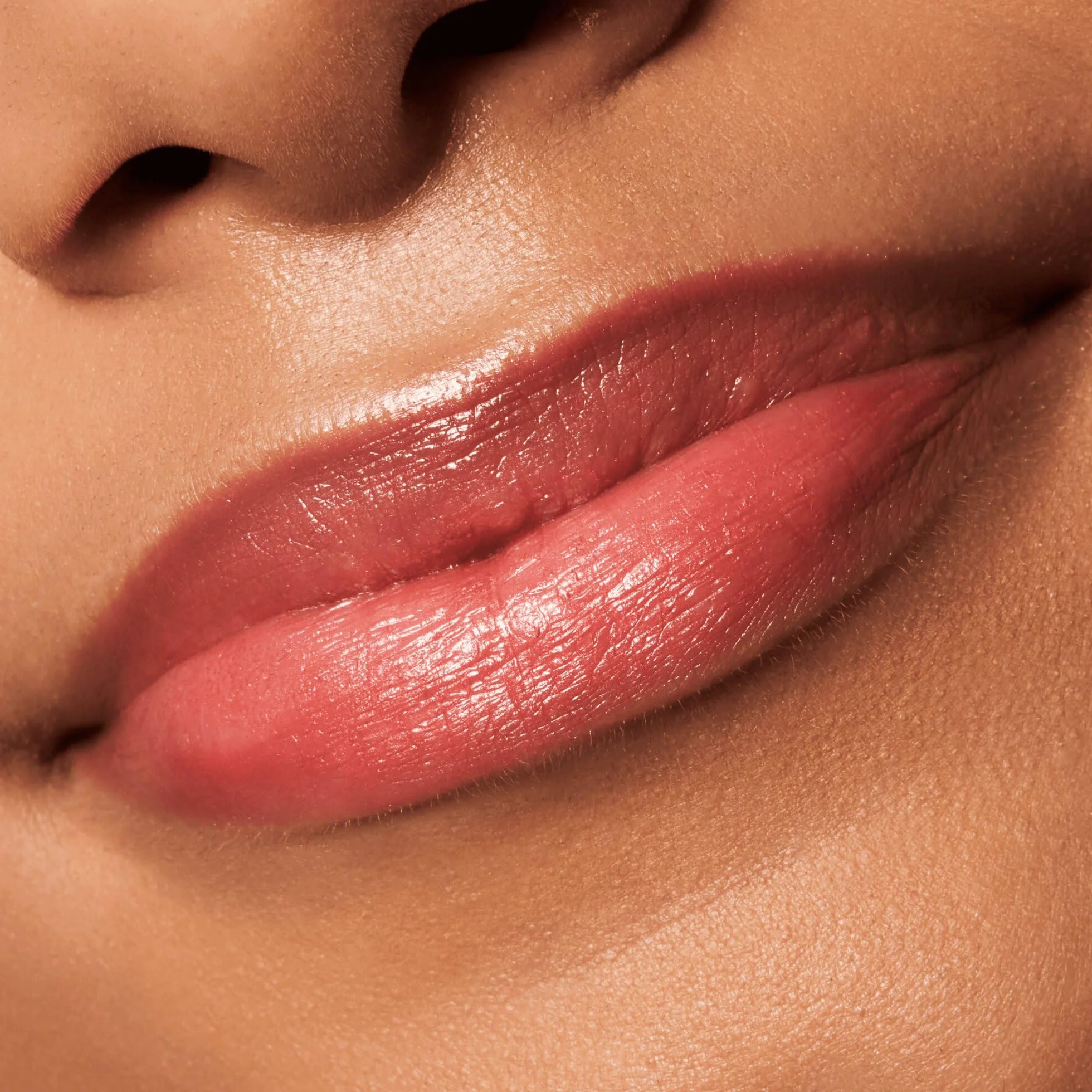 essence Konturówka do ust soft & precise, długotrwały, natychmiastowy wynik, naturalny, intensywny kolor (0.78g)