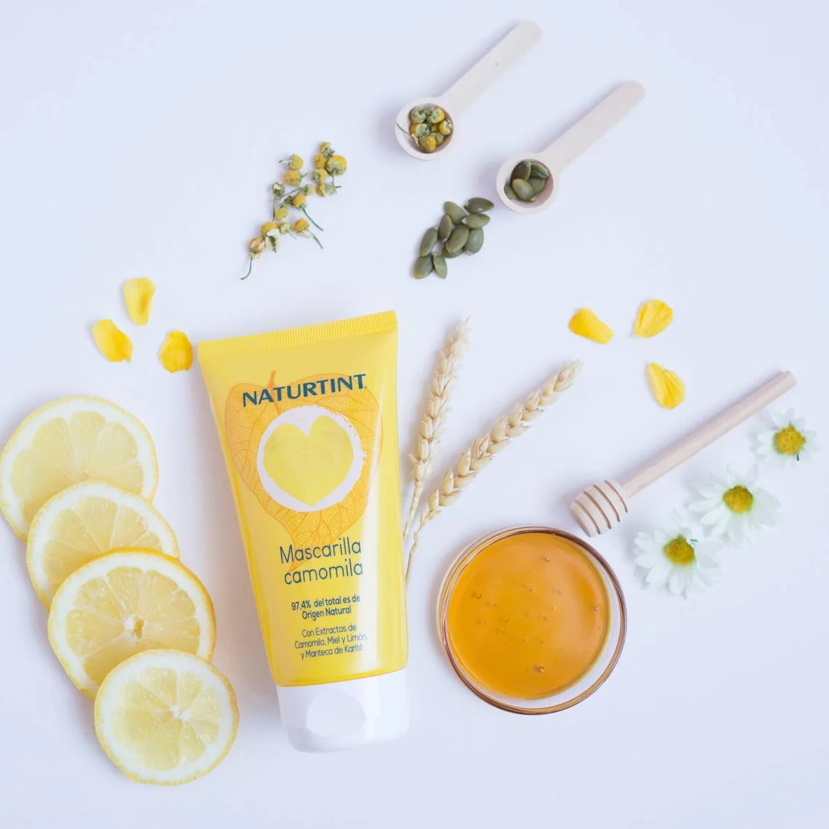Naturtint Maska rumiankowa, progresywnie rozjaśnia blond włosy, zapewnia intensywne złote odbicia, odżywka i rozczesywanie, przeciw puszeniu się, 97,8% naturalnych składników, 150ml