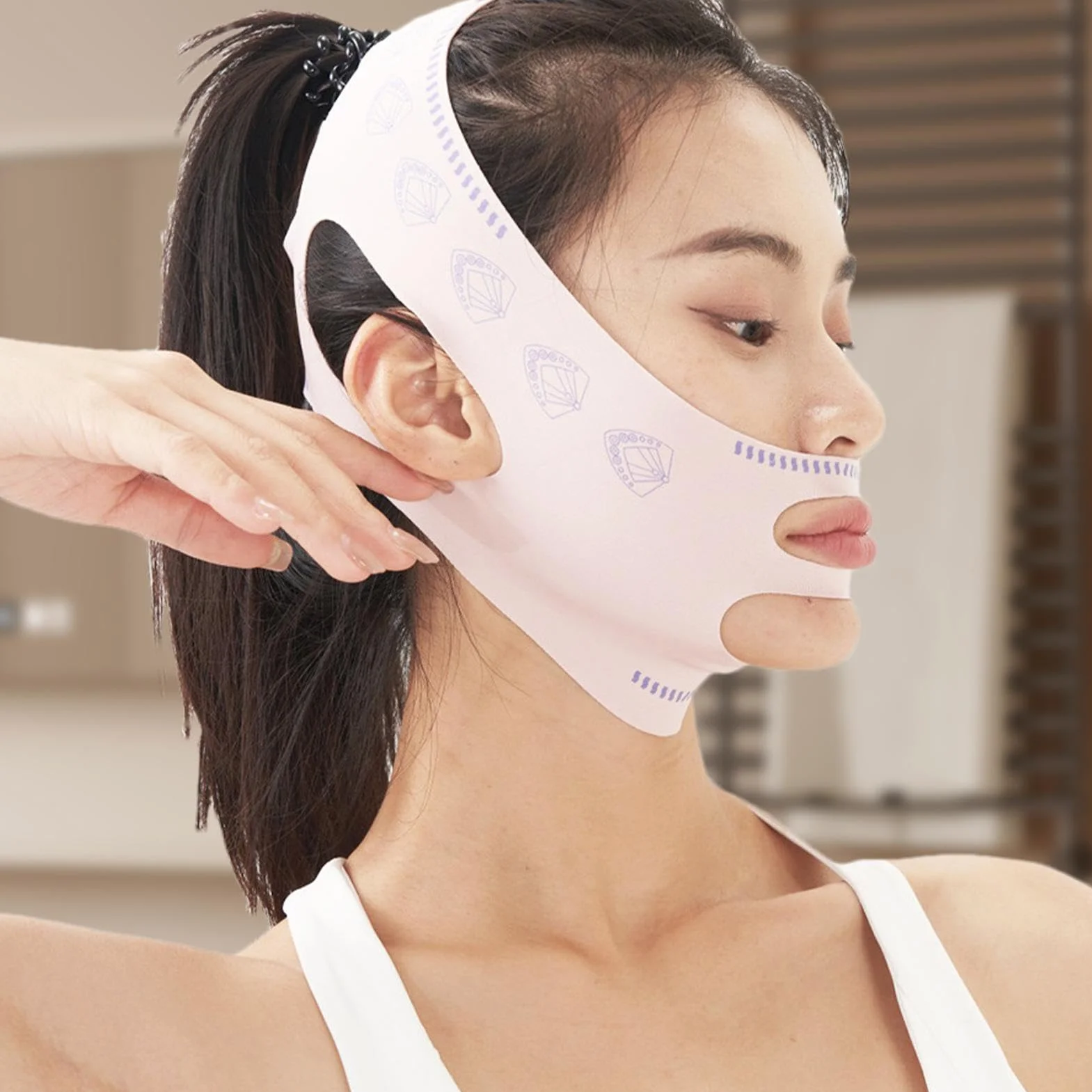 Face Lifting Strap, Adjustable Slimming Band, Comfortable V- Lift Belt, Seamless Skin-Friendly Face Lift Tape, Chin Reducer, Perfect For Tightening & Contouring