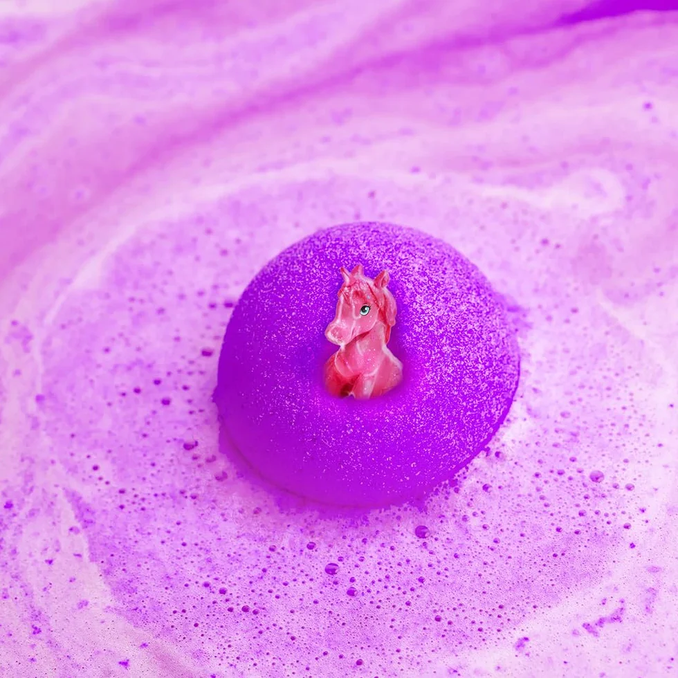 ZIMPLI - 6 x duże kule do kąpieli Unicorn Surprise, 6 zabawek‑jednorożców w zestawie, zabawki do kąpieli dla dziewczynek, zestaw prezentowy musujących kul Baff Bombz, świąteczny prezent