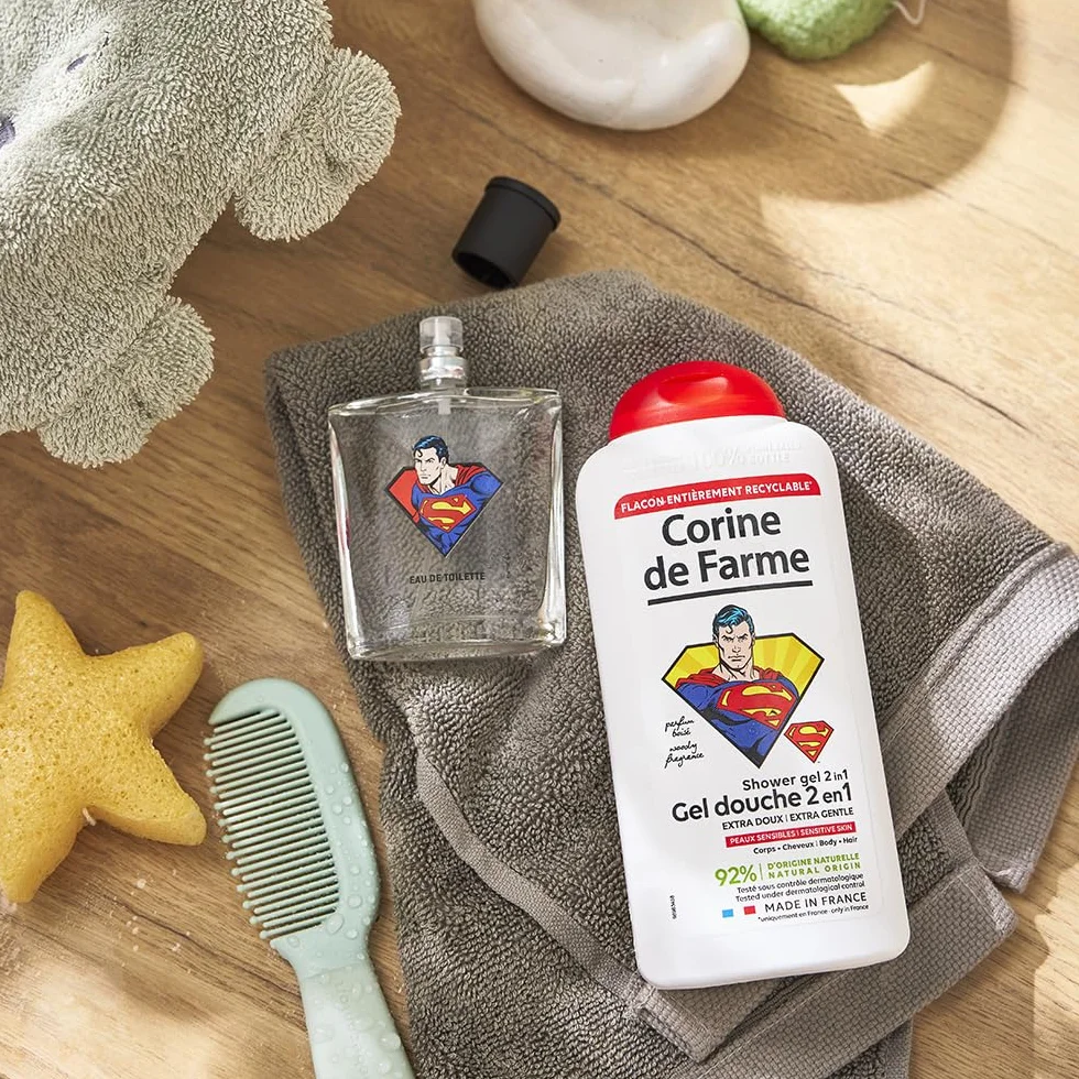 Corine de Farme Woda toaletowa Superman dla dzieci 50 ml zapach owocowy i drzewny