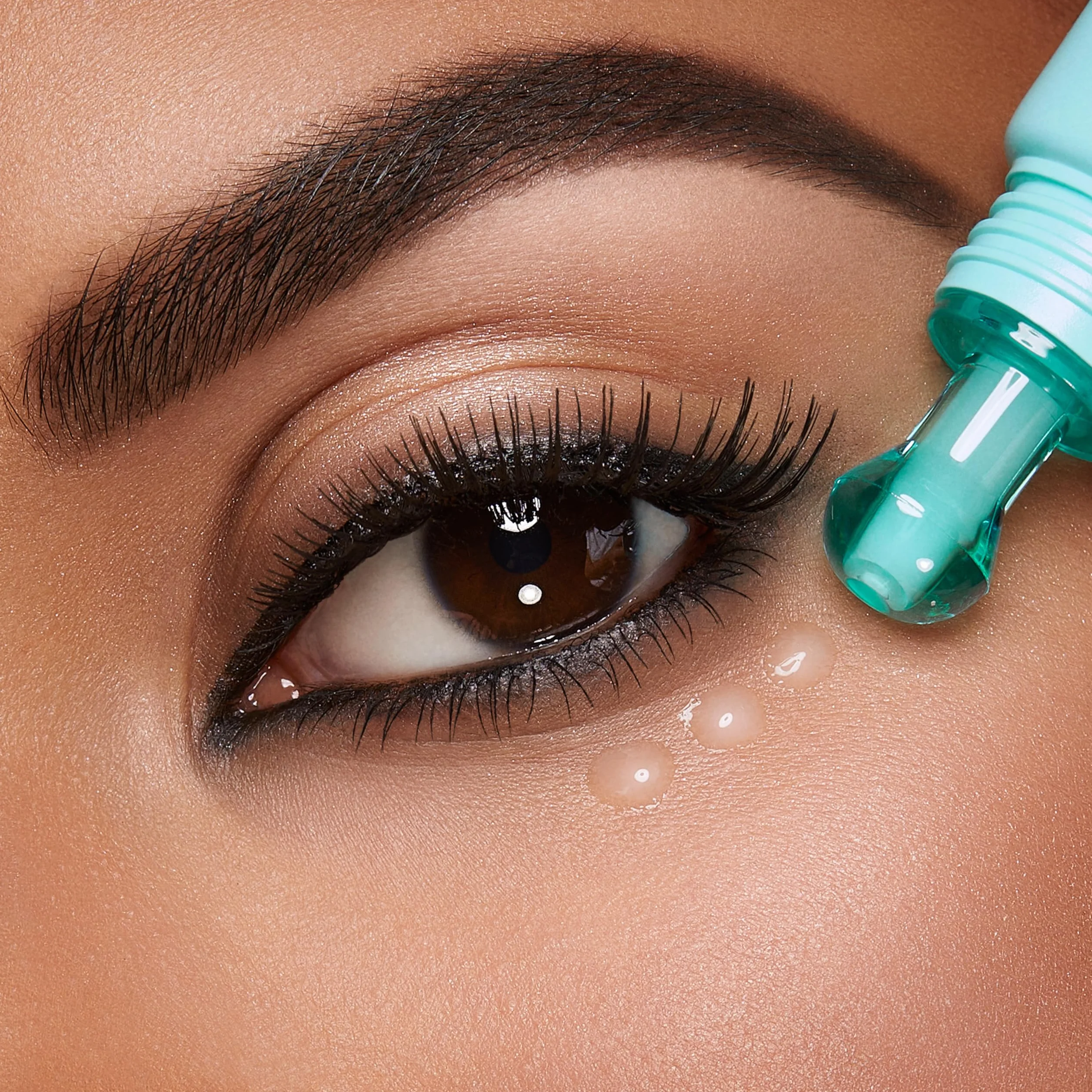 KIKO Milano Smart Hydra Shot Eye Gel | żel nawilżający przeciw workom i cieniom