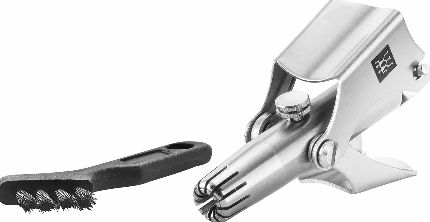 ZWILLING Trymer do włosów w nosie i uszach (bezpieczne usuwanie włosów, wewnętrzne ostrza, szczoteczka do czyszczenia w zestawie), premium, srebrny, 50 mm