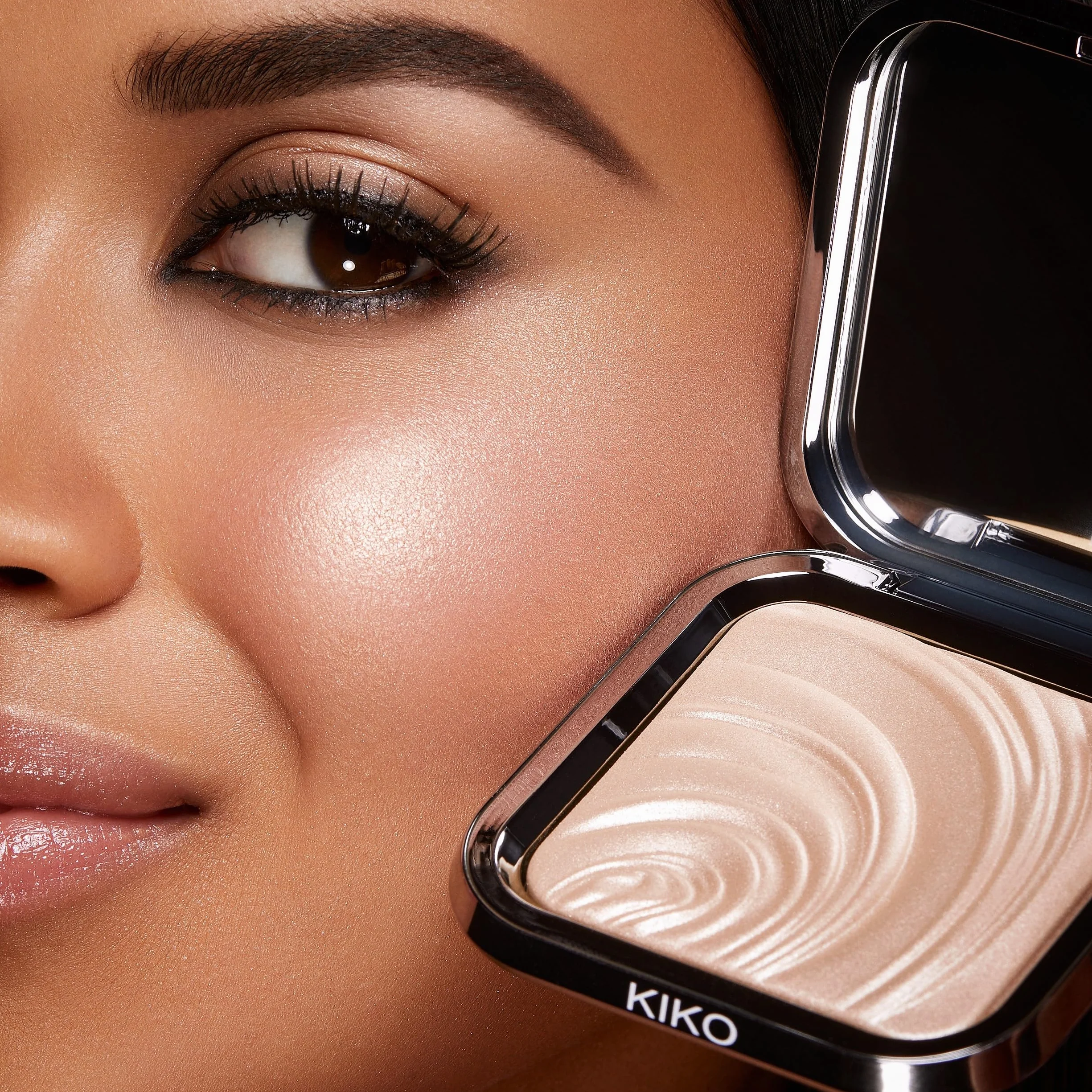 KIKO Milano Glow Fusion Intense Powder Highlighter 01 Rozświetlacz Do Twarzy