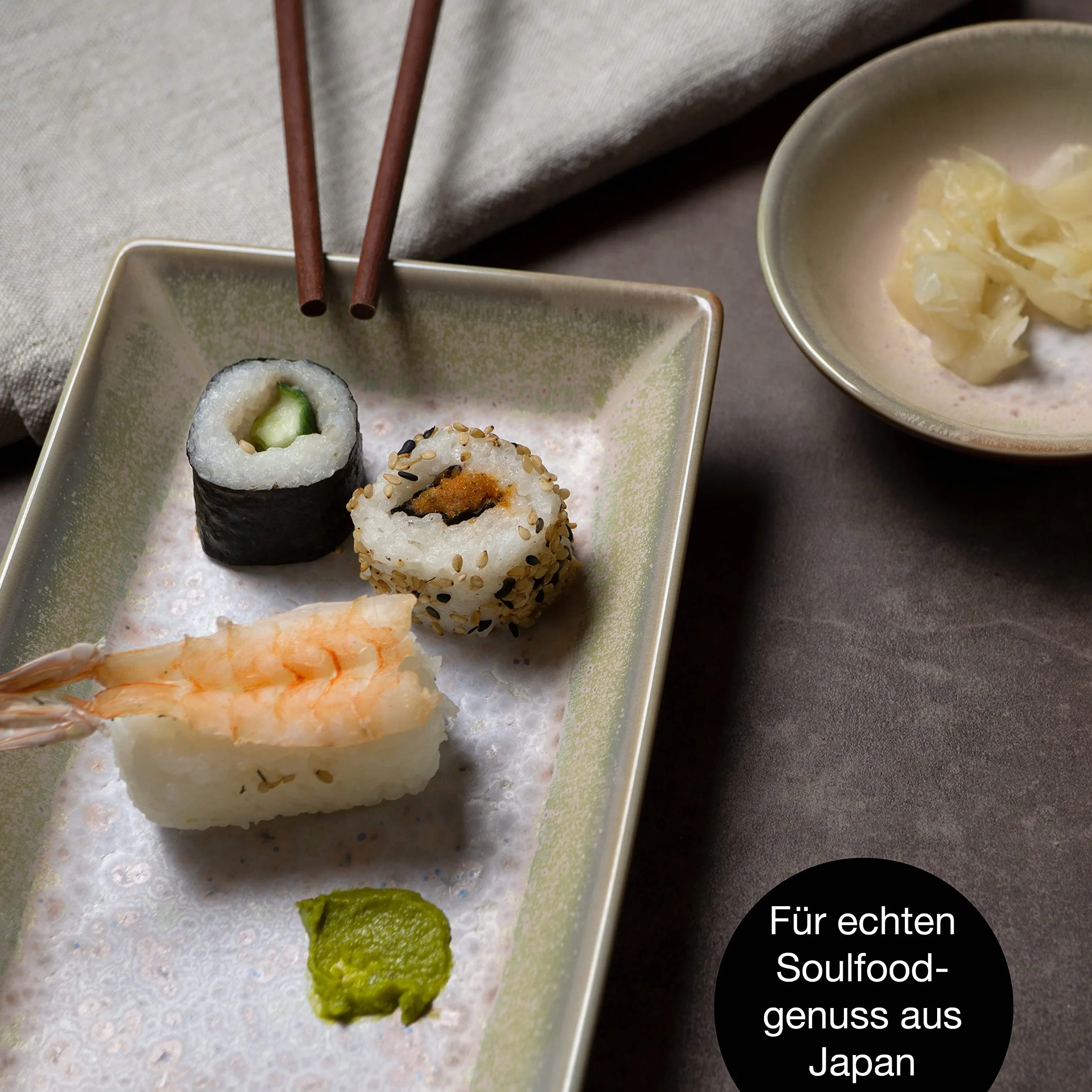 Moritz & Moritz 4-częściowy zestaw naczyń do sushi dla 2 osób – zestaw do serwowania sushi z 2 talerzami do sushi i 2 miseczkami do dipów – beżowo-fioletowy z reaktywną glazurą