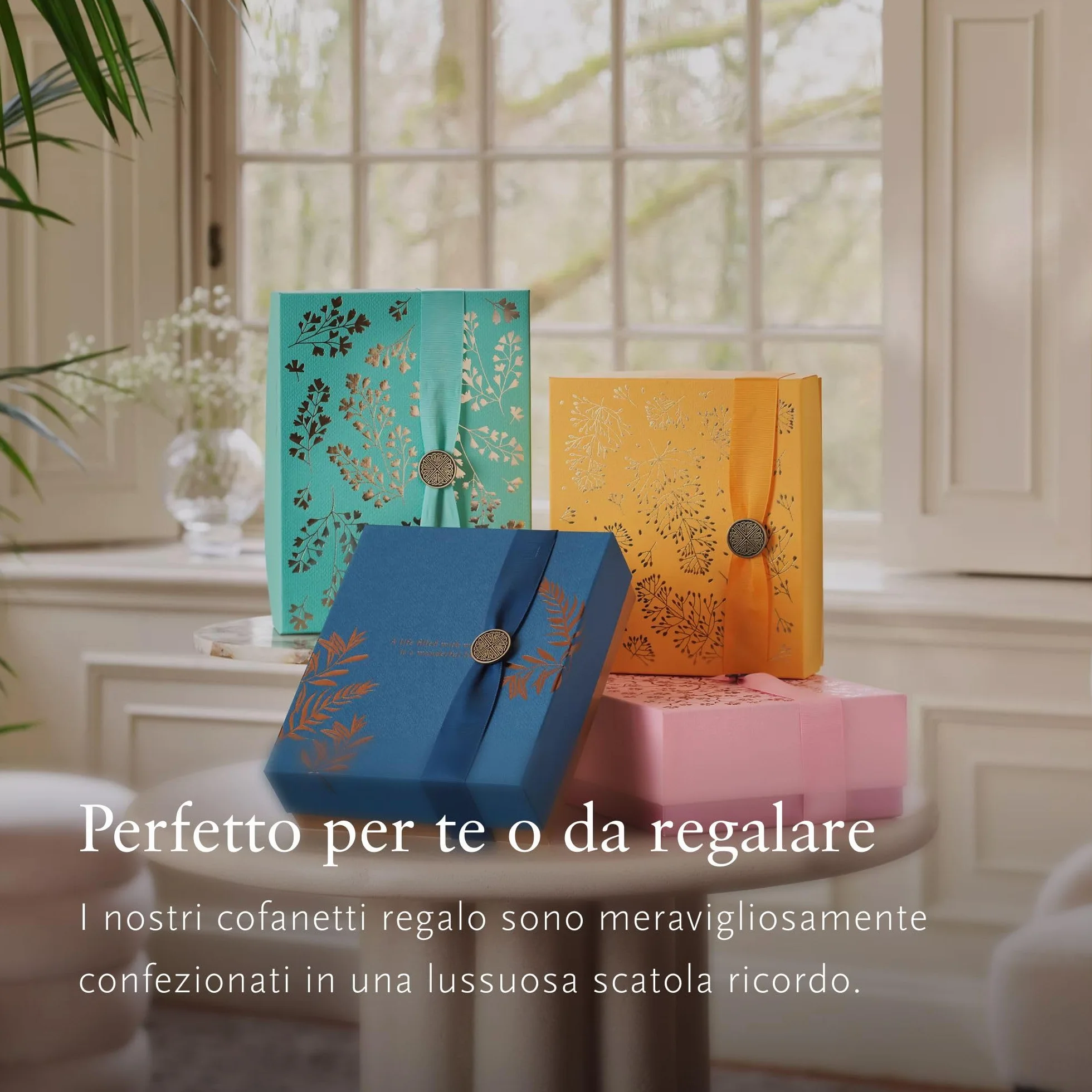 RITUALS Zestaw upominkowy Rytuał Ajurwedy duży pudełko prezentowe z produktami do pielęgnacji ciała z indyjskim olejkiem różanym i słodkimi migdałami harmonijny zapach