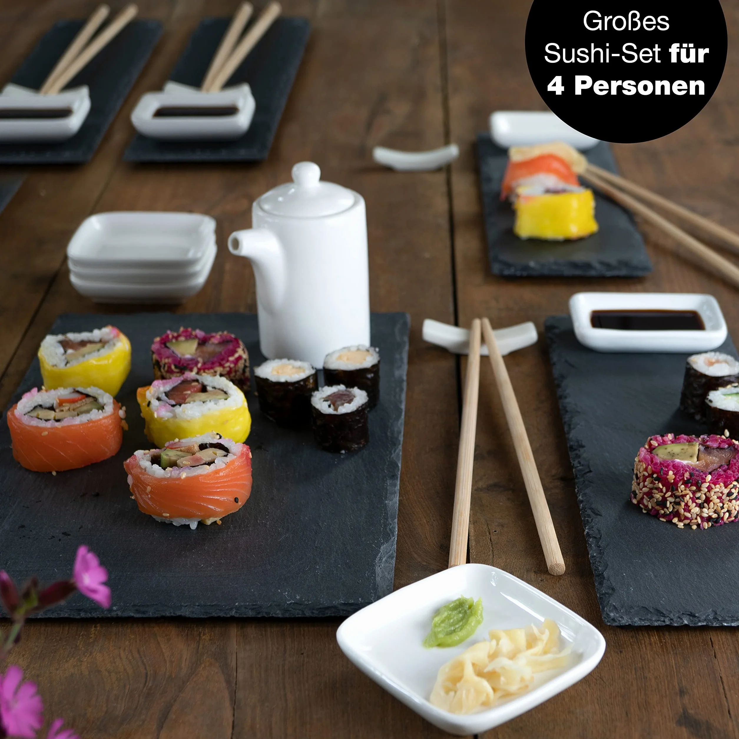 Moritz & Moritz. 22-częściowy zestaw do serwowania sushi dla 4 osób – 4 talerze do sushi, 1 talerz do serwowania, 4 miseczki do sosów, 8 pałeczek.