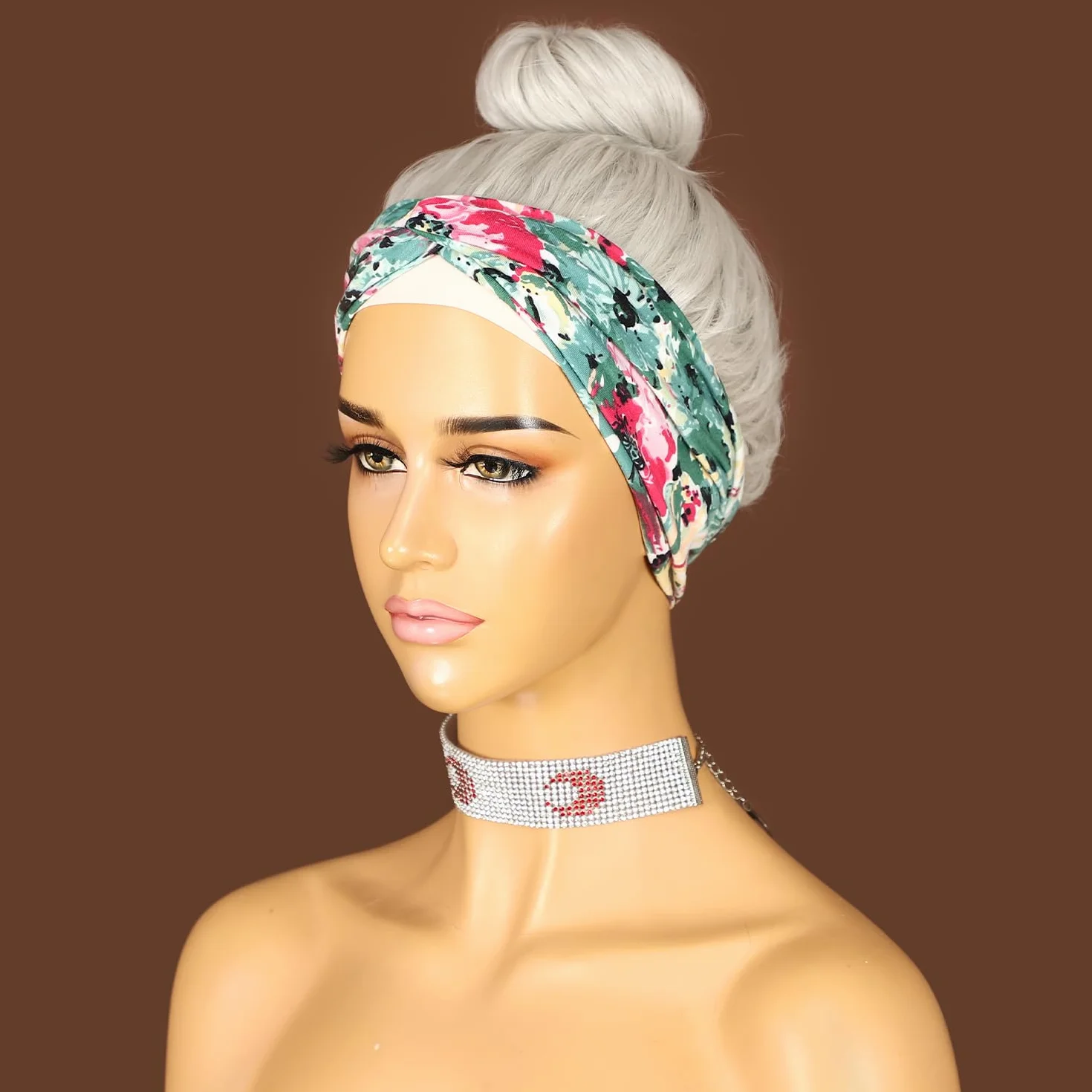 Sapphirewigs Peruka z główką Body Wave z tasiemką Platinum Grey Syntetyczna długa peruka z falującymi włosami dla kobiet bez kleju, naturalny wygląd, gęstość 150%, 66 cm