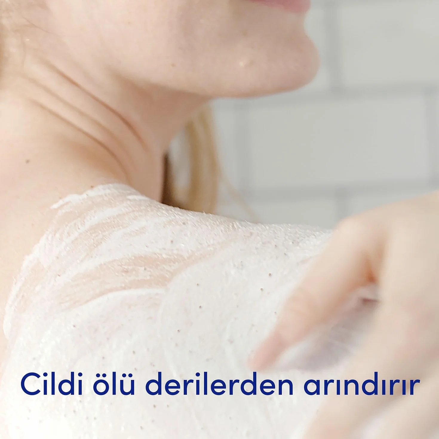 Dove Peeling do ciała Granat