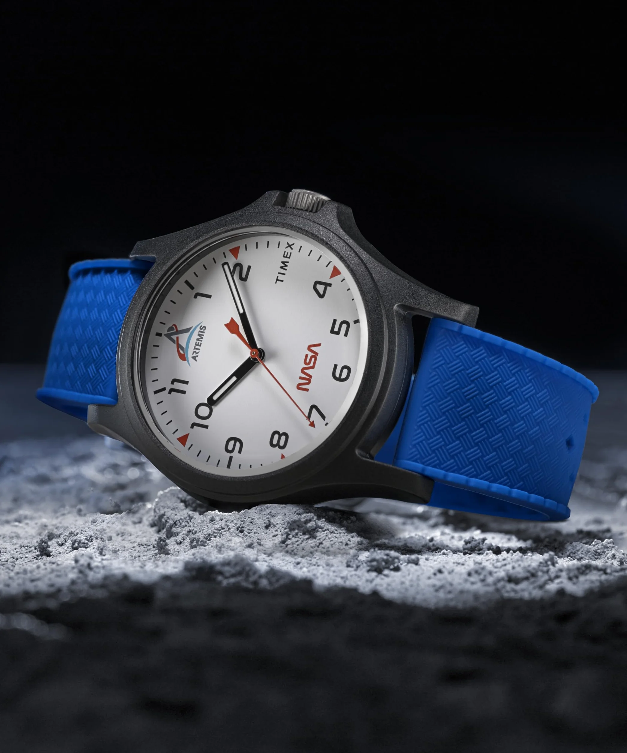 Timex Main Street 40 mm TW2Y13100 Zegarek uniseks, niebieski pasek silikonowy z białą tarczą i czarną kopertą
