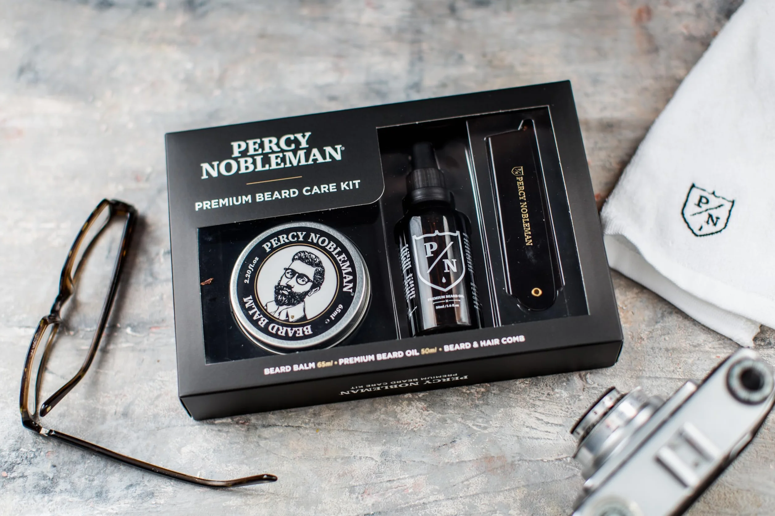 Zestaw do pielęgnacji brody Premium Percy Nobleman, zestaw do pielęgnacji brody z limitowanej edycji, zawierający olejek do brody, balsam do brody i składany grzebień