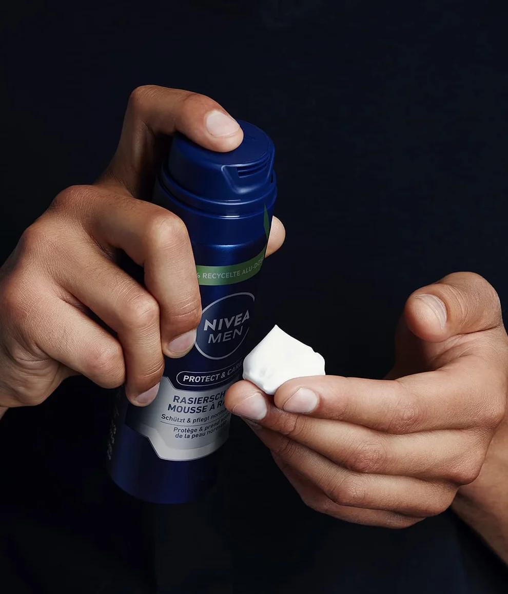 NIVEA MEN Pianka do Golenia Ochrona+