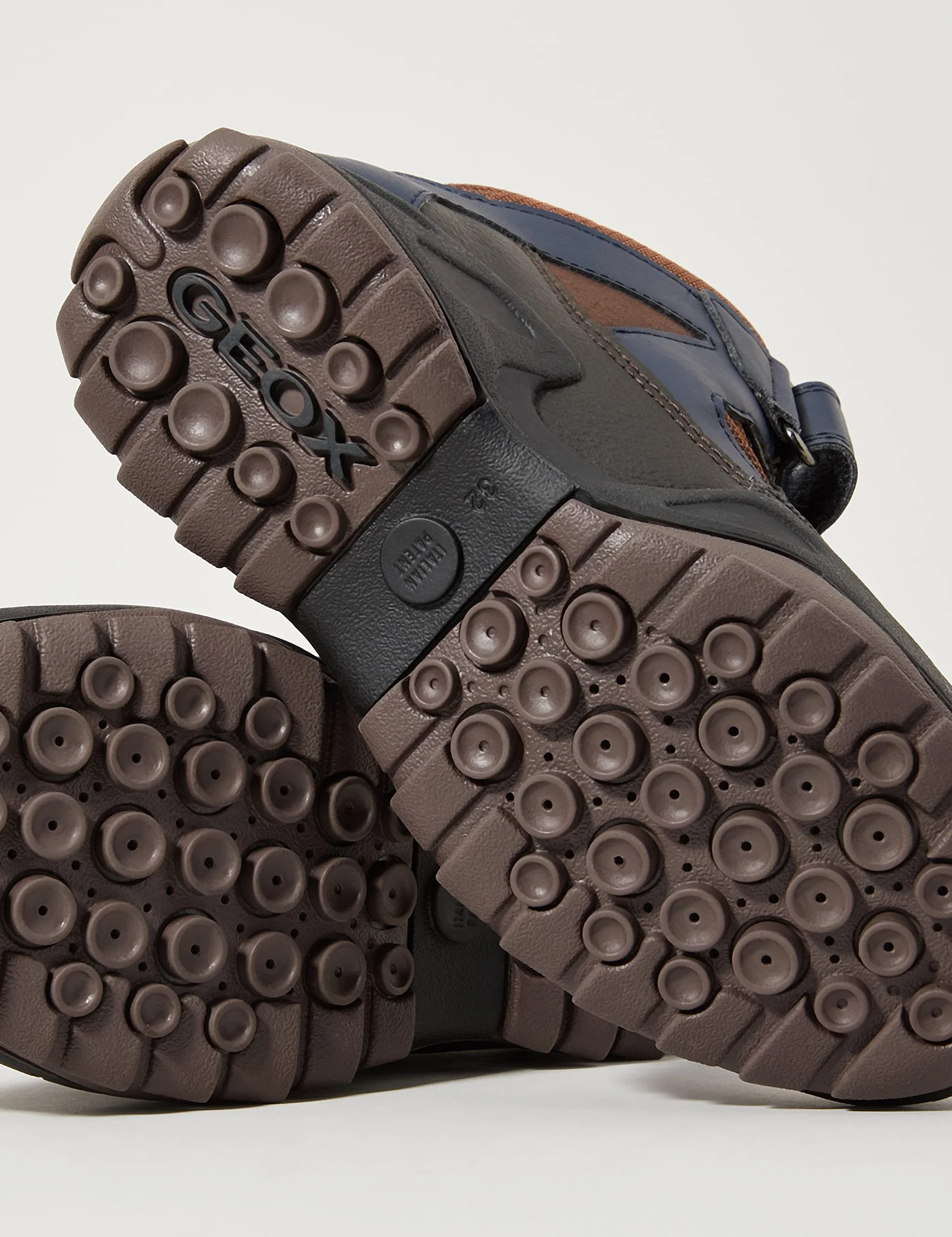 Geox dziewczyna J THYMAR GIRL F BUTY