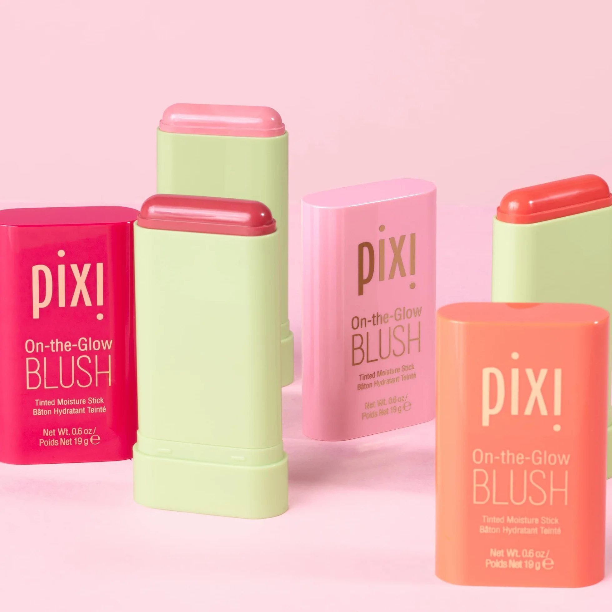 Pixi On-The-Glow Blush - soczysty, nawilżający, przyciemniany, wilgotny rumieniec w sztyfcie z żeń-szeniem, aloesem i ekstraktami owocowymi, na policzki i usta, 19 g, 17 g, bez parabenów