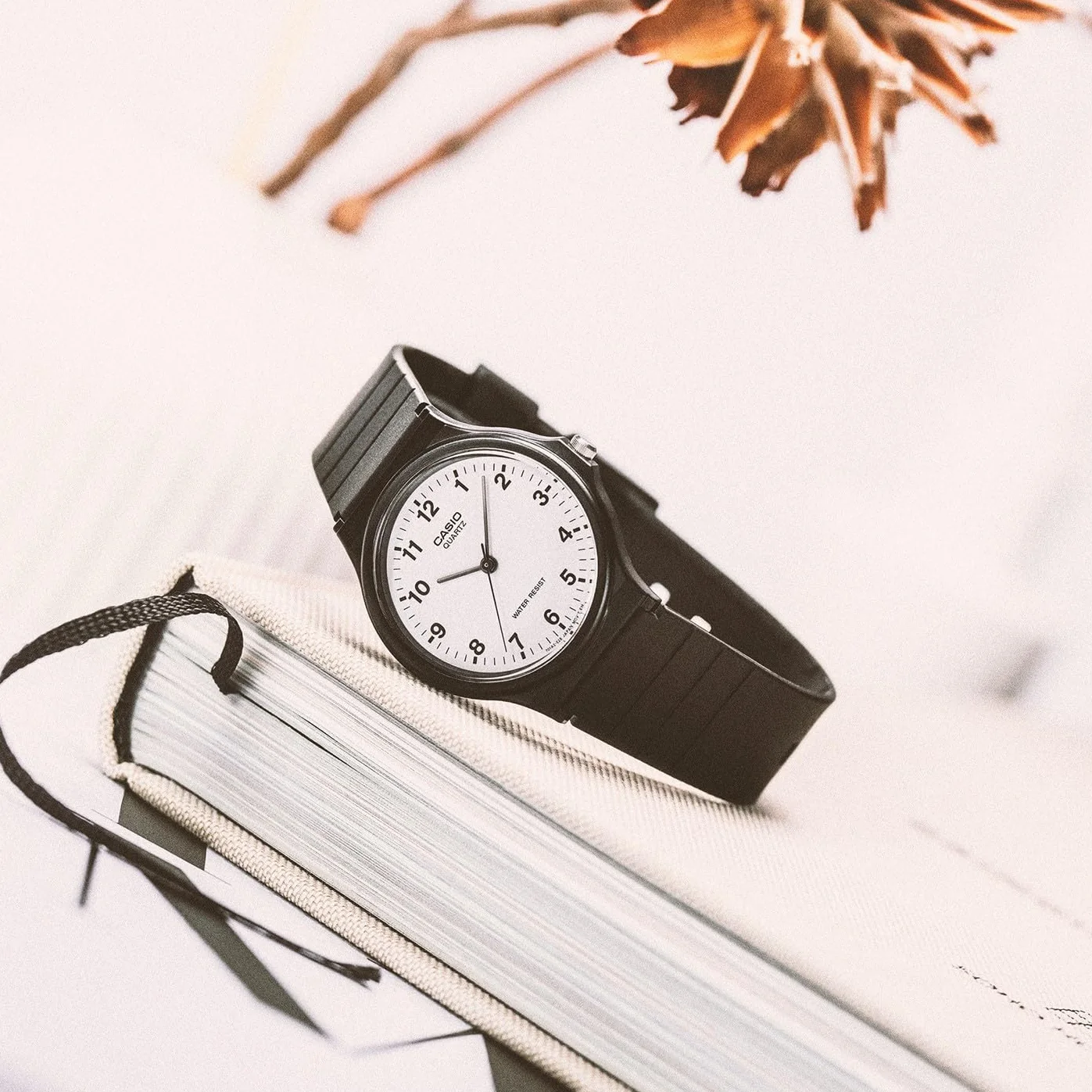 Casio Kolekcja unisex zegarek dla dorosłych MQ-24