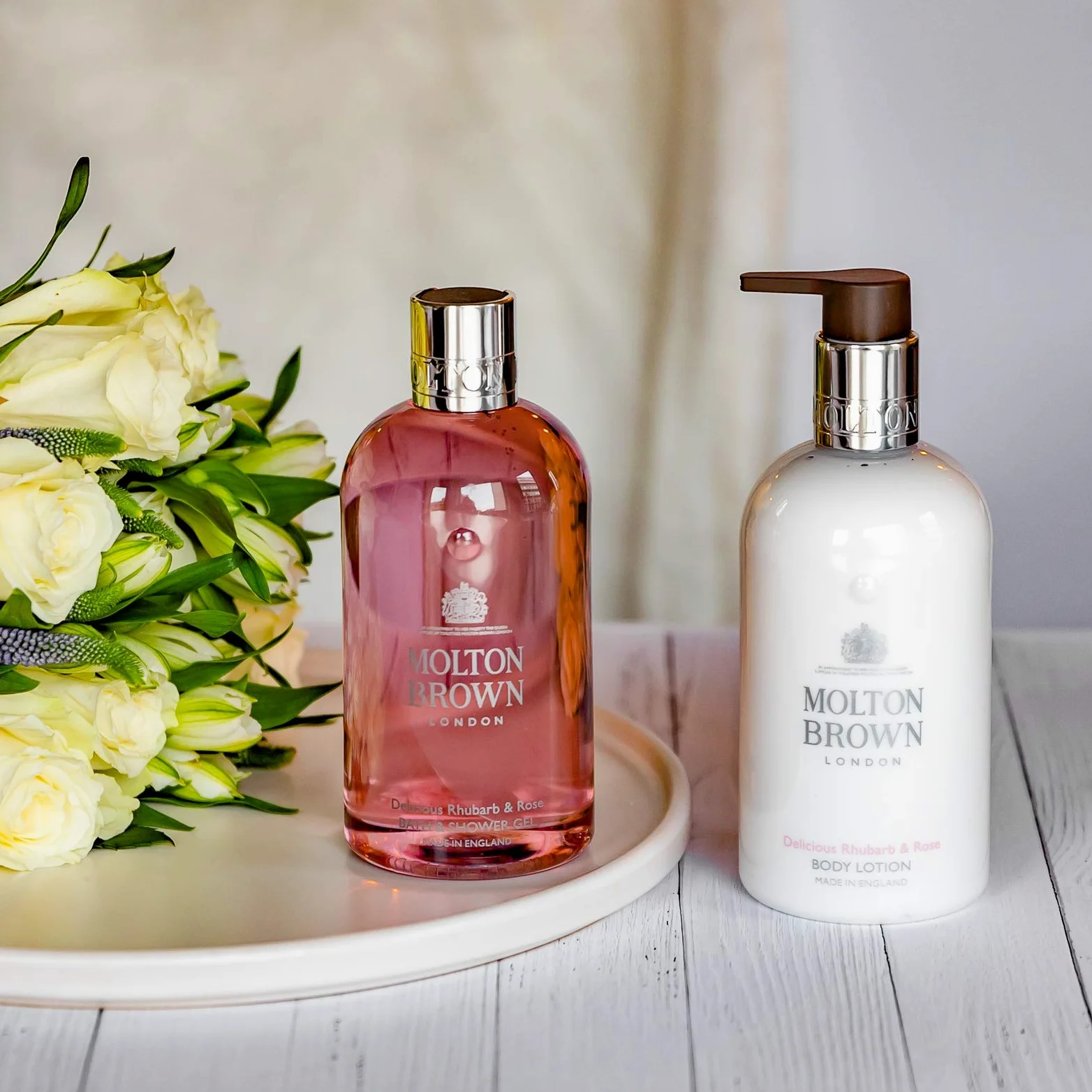 Molton Brown Delicious Rhubarb & Pink Hand & Body Wash 300 ml