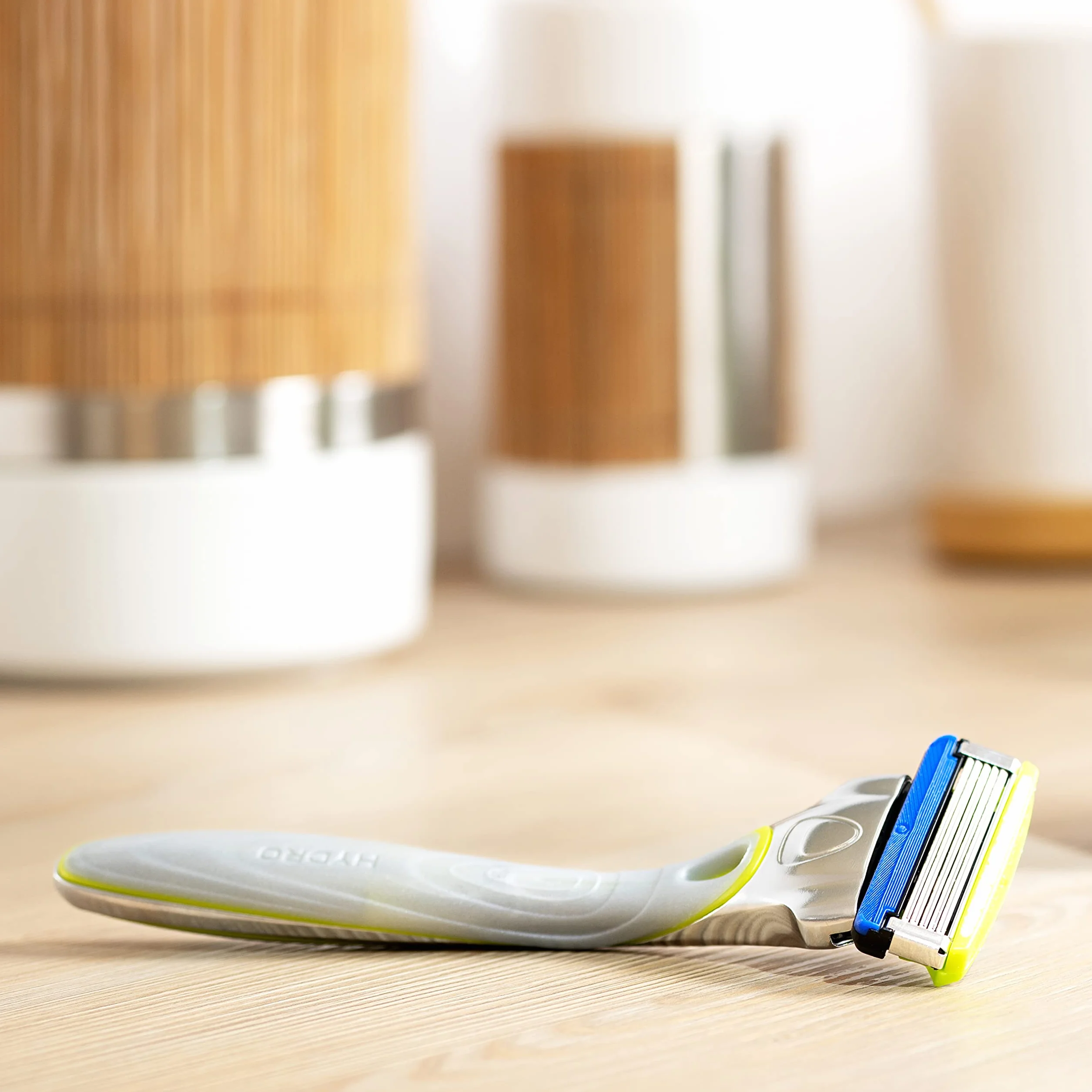 Wilkinson Sword Hydro 5 - Sensitive Brzytwa dla mężczyzn - Ostrza - Aloe Vera zmniejszają podrażnienia, żel nawilżający i precyzyjne ostrze, zestaw 4 wkładów żyletki