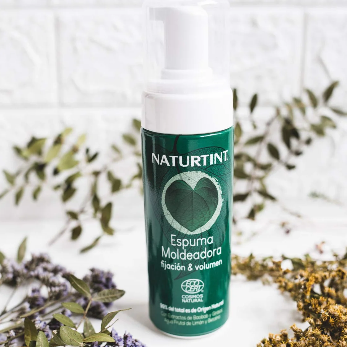 Naturetint Eco Forming Foam - Naprawy i chroni zewnętrzne agresje, 99% naturalnych składników, płynniejszych, elastycznych i mocnych włosów, ekstrakt baobabowy -125 ml