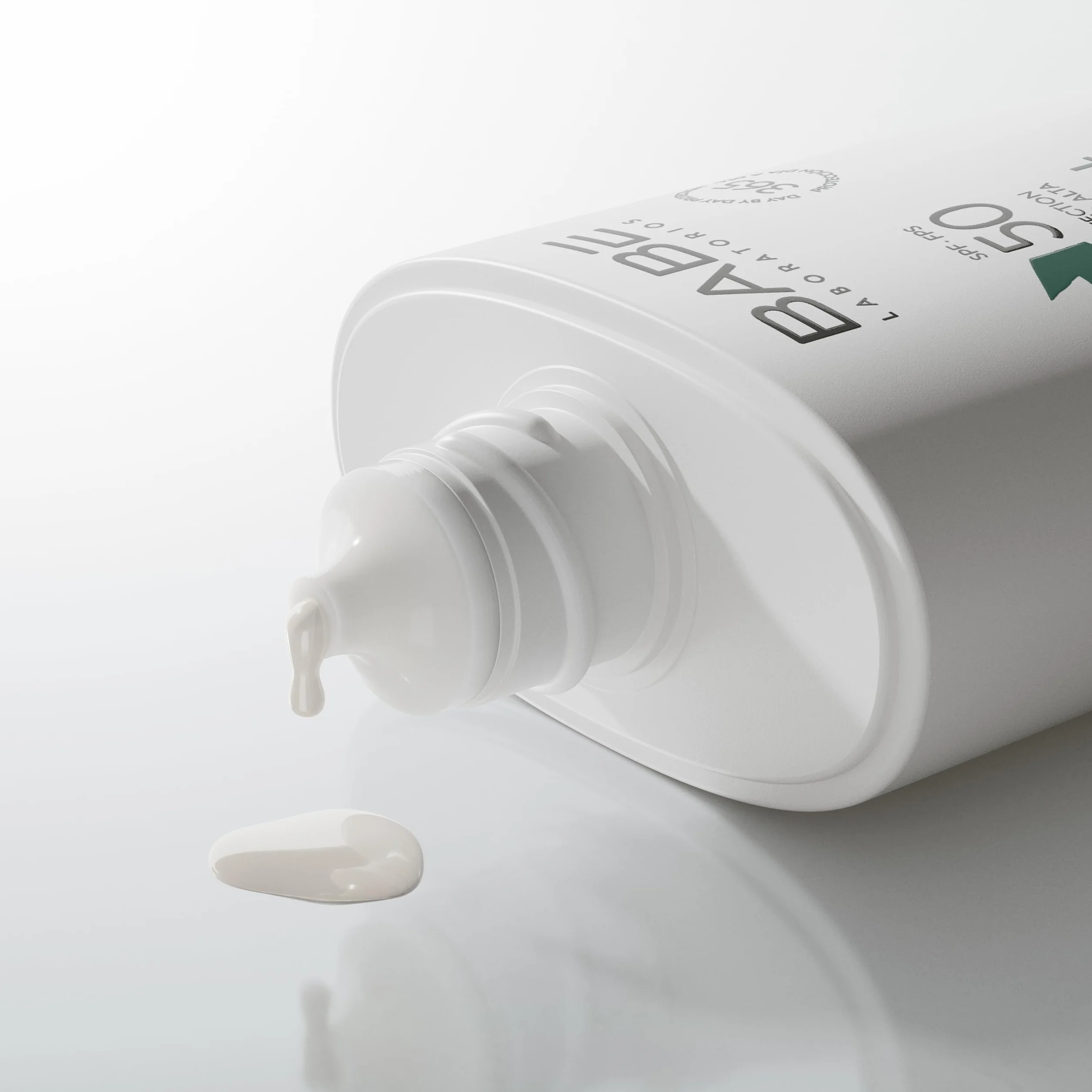 Laboratorios Babé - SUPER FLUID MINERAL SPF 50 | Mineralny filtr przeciwsłoneczny o szerokim spektrum | Idealny dla wrażliwej i atopowej skóry | Zaawansowana ochrona przed UVA i UVB | Lekka tekstura