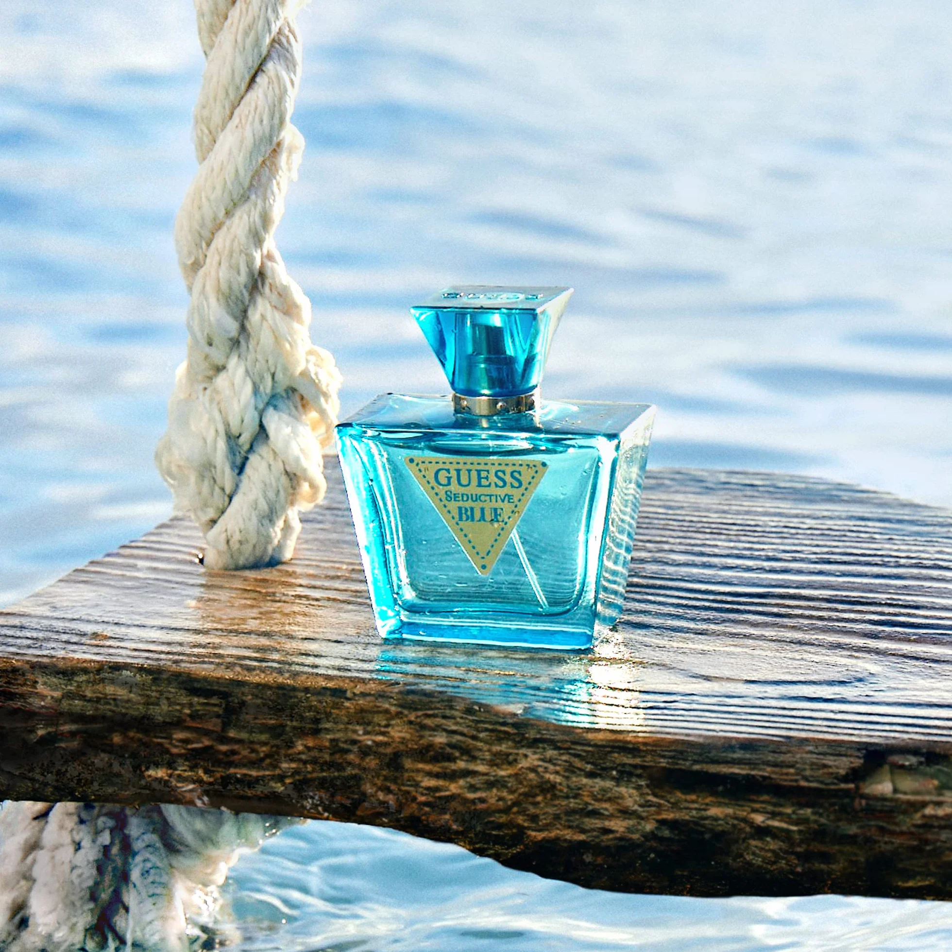 GUESS Seductive Blue, woda toaletowa dla kobiet, kwiatowo-owocowy zapach, świeży i uzależniający zapach, długotrwały