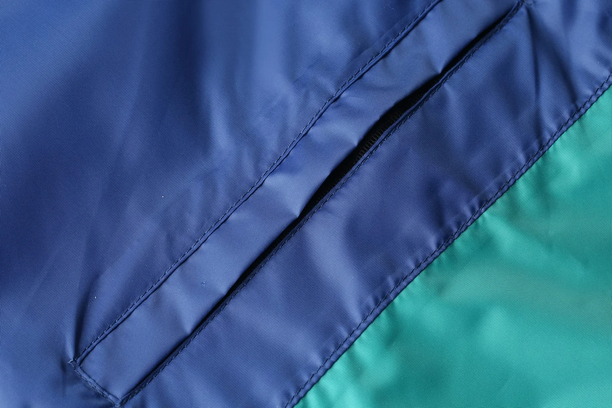 SaphiRose Unisex Rain Poncho Raincoat Hooded for Adults Women with Pockets (Green-Blue)