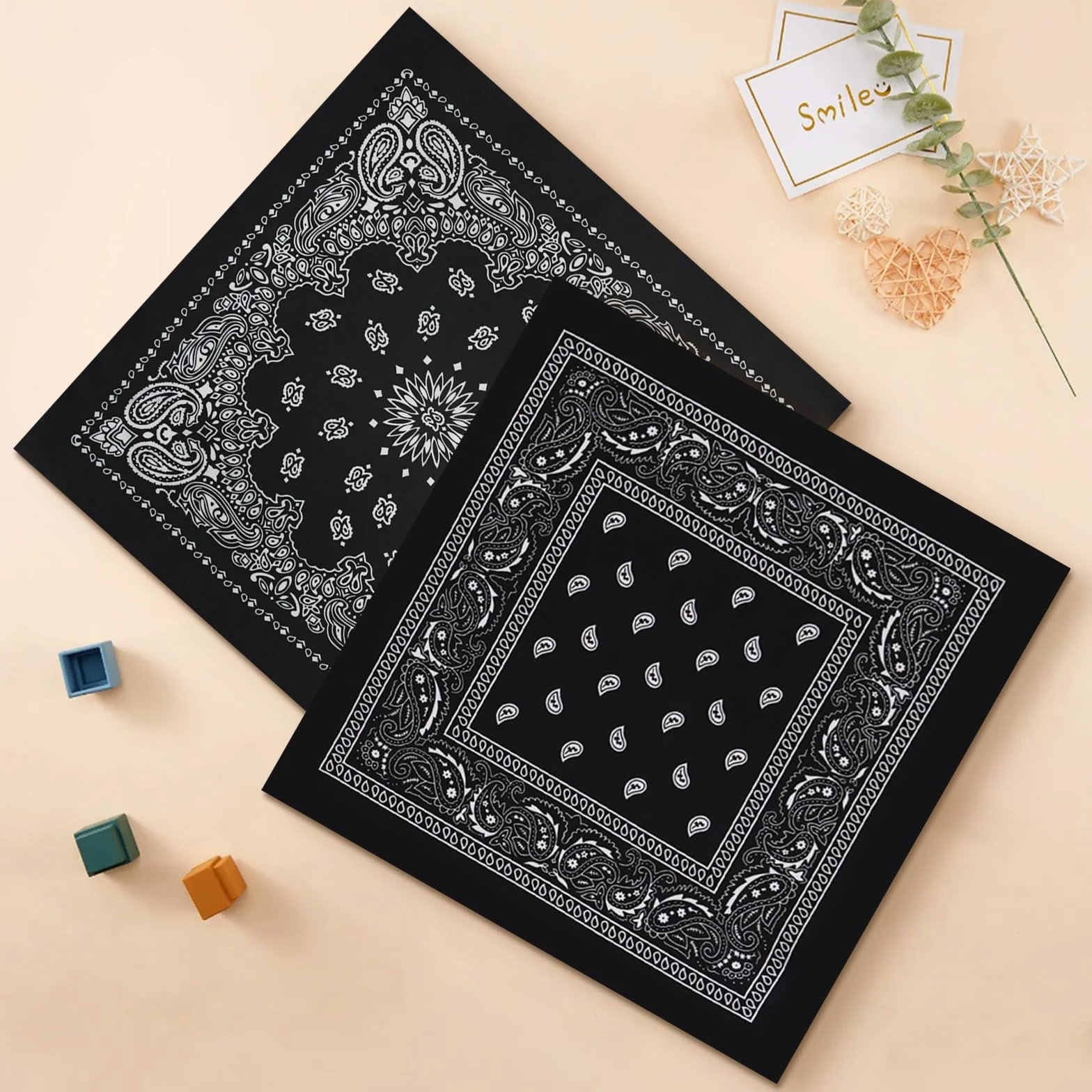 Bandana 2 szt. w kolorze czarnym paisley, 25 x 56 cm, bawełniana, dla mężczyzn i kobiet, wszechstronna jako opaska na głowę, chustka lub maska na twarz