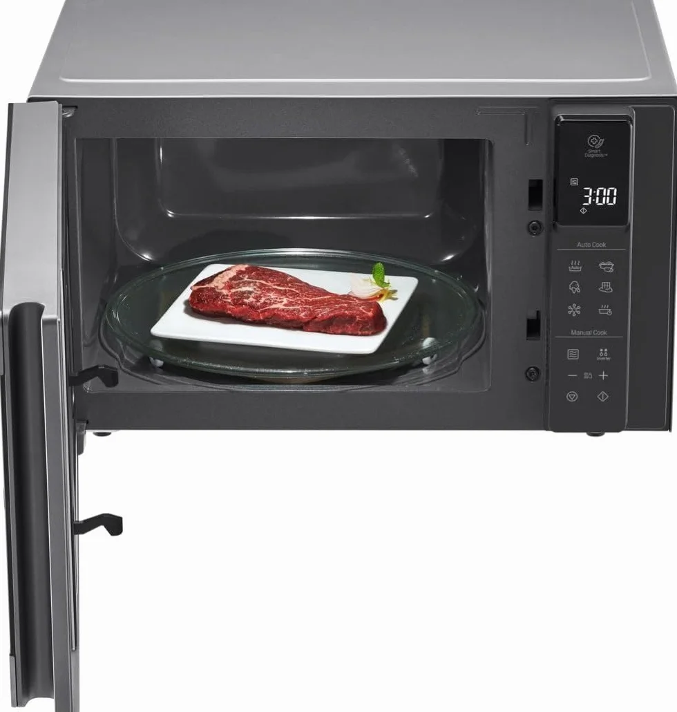 LG MS2595CIS kuchenka mikrofalowa z technologią Smart Inverter, pojemność 25 l, 1000 W, automatyczne programy, regulowane poziomy mocy i funkcja EasyClean, srebrna