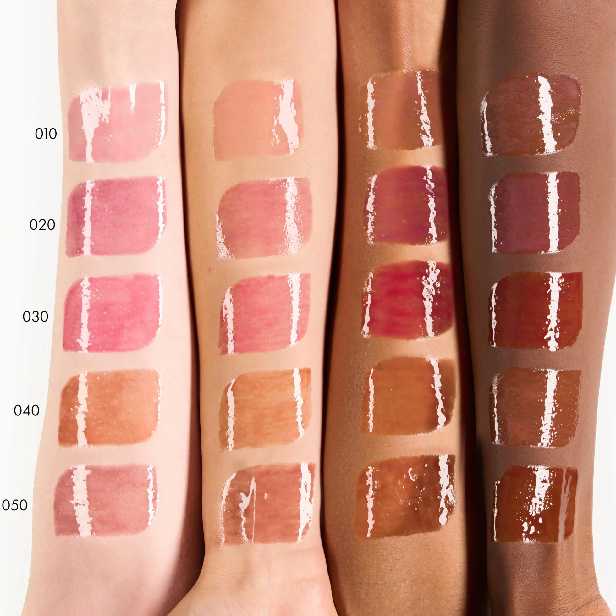 Catrice Lśniący balsam do ust Peptide Bliss Glosyy Lip Balm, nawilżanie, opieka, błyszczący, zroszony (10ml)