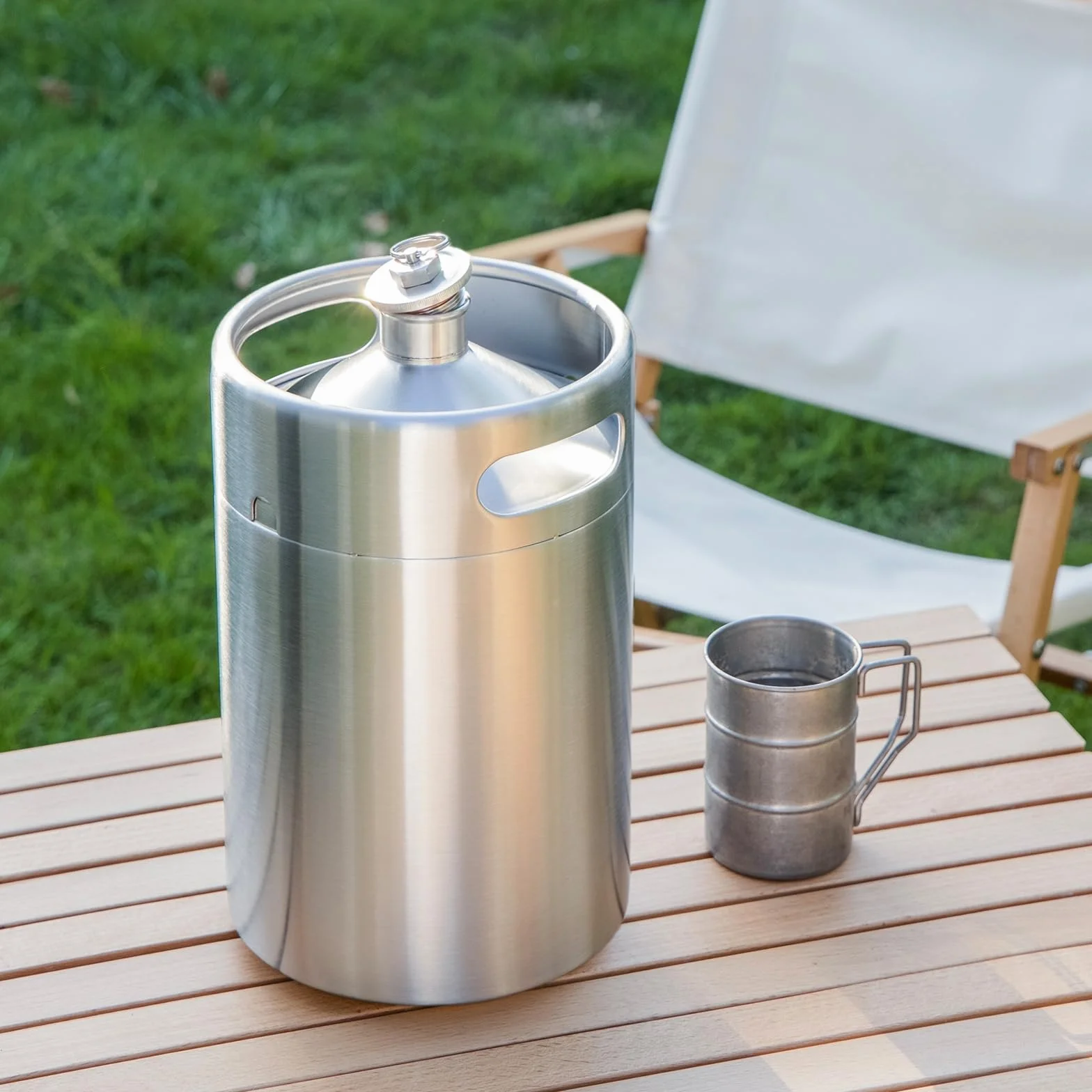 TMCRAFT Mini growler Keg, przenośna beczka do piwa ze stali nierdzewnej z obrotową zakrętką, spiralna pokrywka do warzenia domowego warzenia, majsterkowania i piwa beczkowego