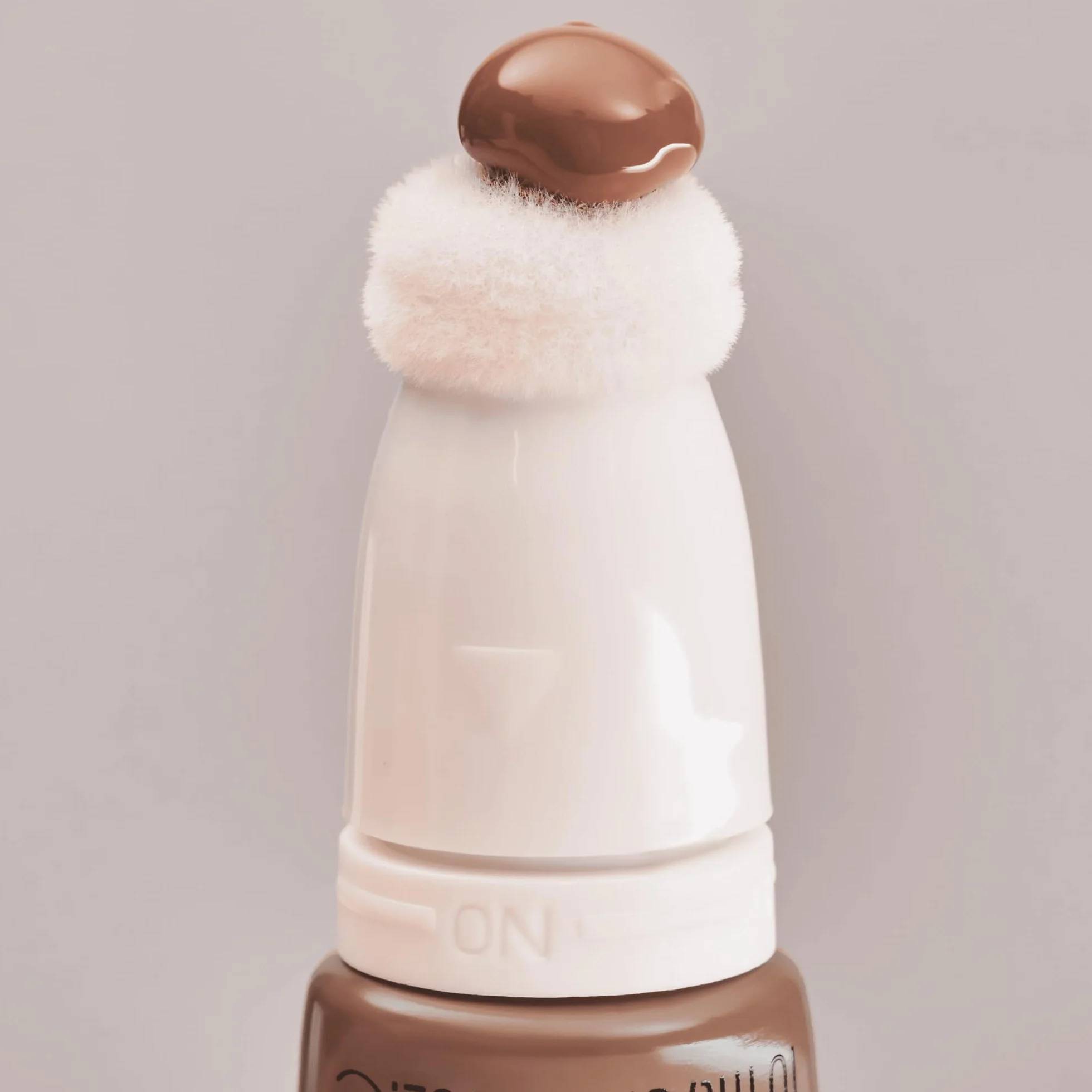 essence Bronzer w płynie BABY GOT BRONZE, długotrwały, konturowanie, łatwa/y do usunięcia., naturalny (10ml)
