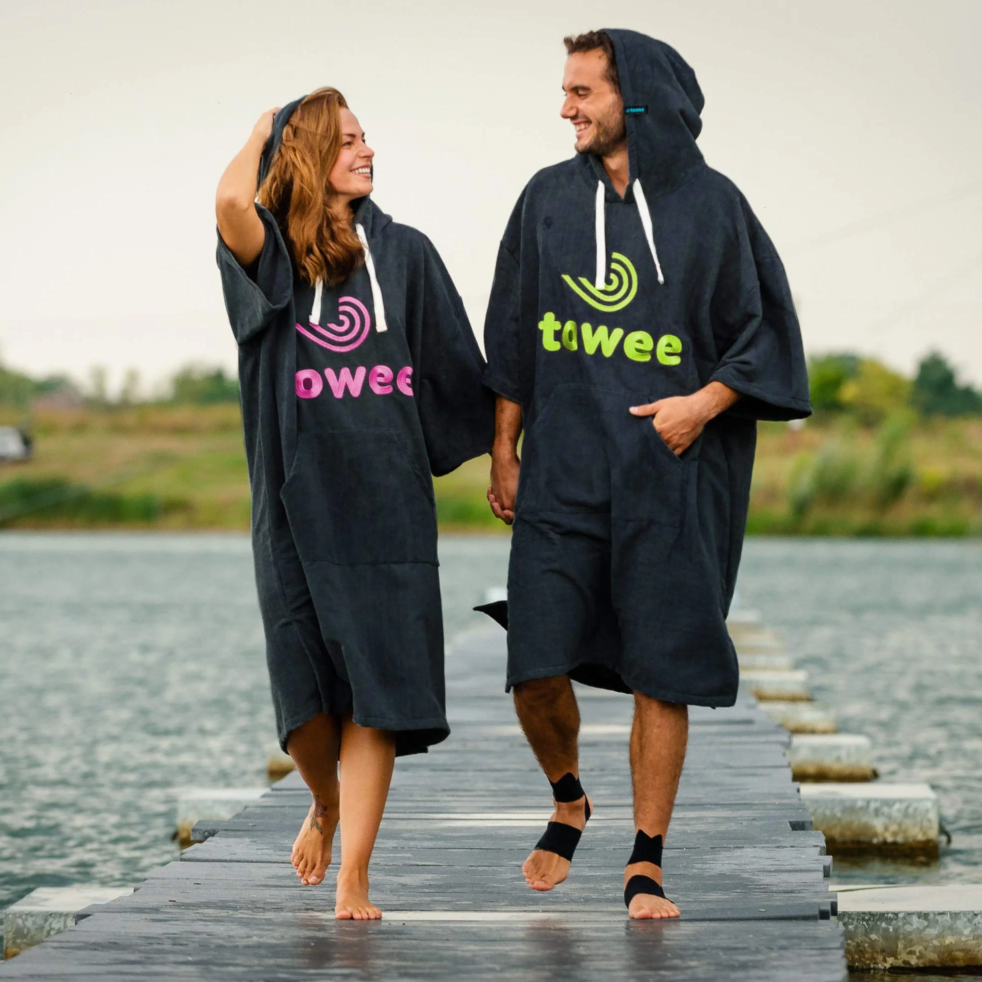 Towee Ponczo ręcznik surfingowy, ponczo z mikrofibry, z kapturem, szybkoschnące ponczo surfingowe, ręcznik surferski dla kobiet i mężczyzn (antracytowo-pomarańczowe, 80 x 115 cm)