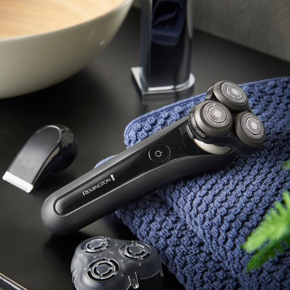 Remington X5 Limitless X Golarka elektryczna dla mężczyzn z hybrydowym systemem tnącym SynX, rotacyjna, na mokro i na sucho, trymer, elastyczne głowice, bezprzewodowa, 360° PivotBall, USB, XR1755