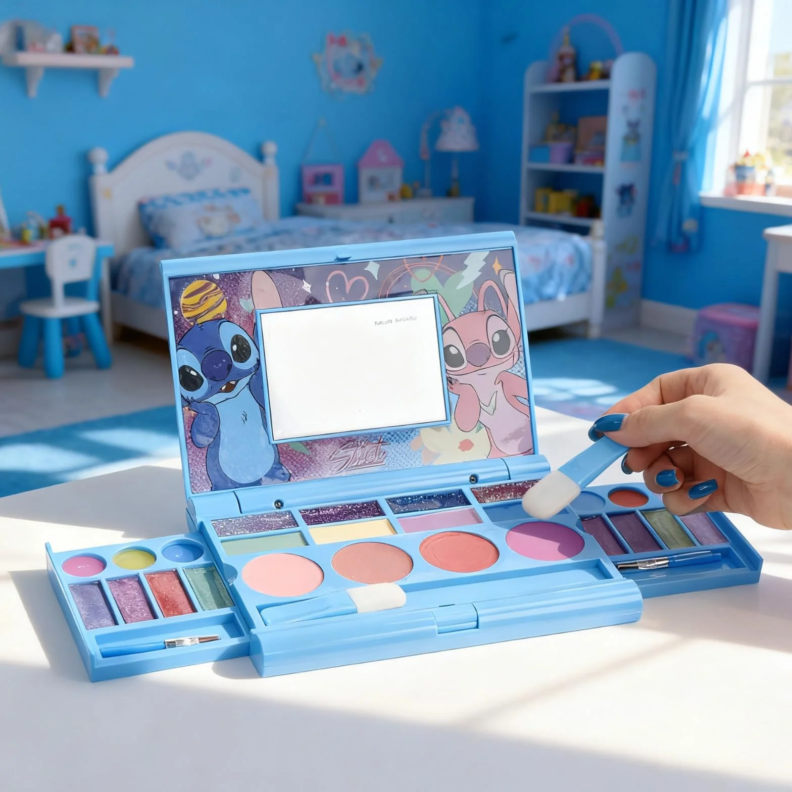 Stitch Zestaw Makijażu Błyszczyk Cienie Pędzle Przenośny
