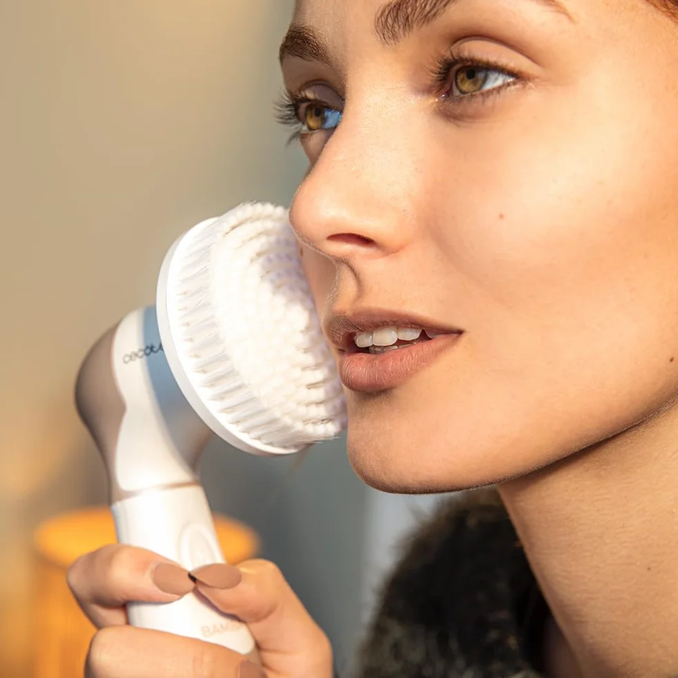 Cecotec FaceCare TotalClean szczotka do twarzy masażer 9 głowic obrót 360º ergonomiczna torba podróżna