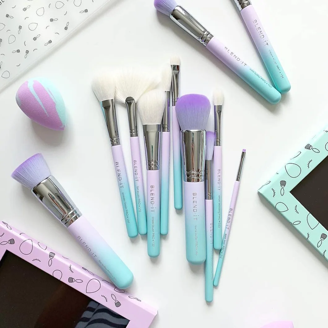 BLEND IT - Pędzel do makijażu I Cheek Blush PRO 135 pędzel do różu I mieszanka syntetycznych włosów i koziego włosia I drewniany uchwyt I mosiężna nasadka I trwały I Violet Sunset