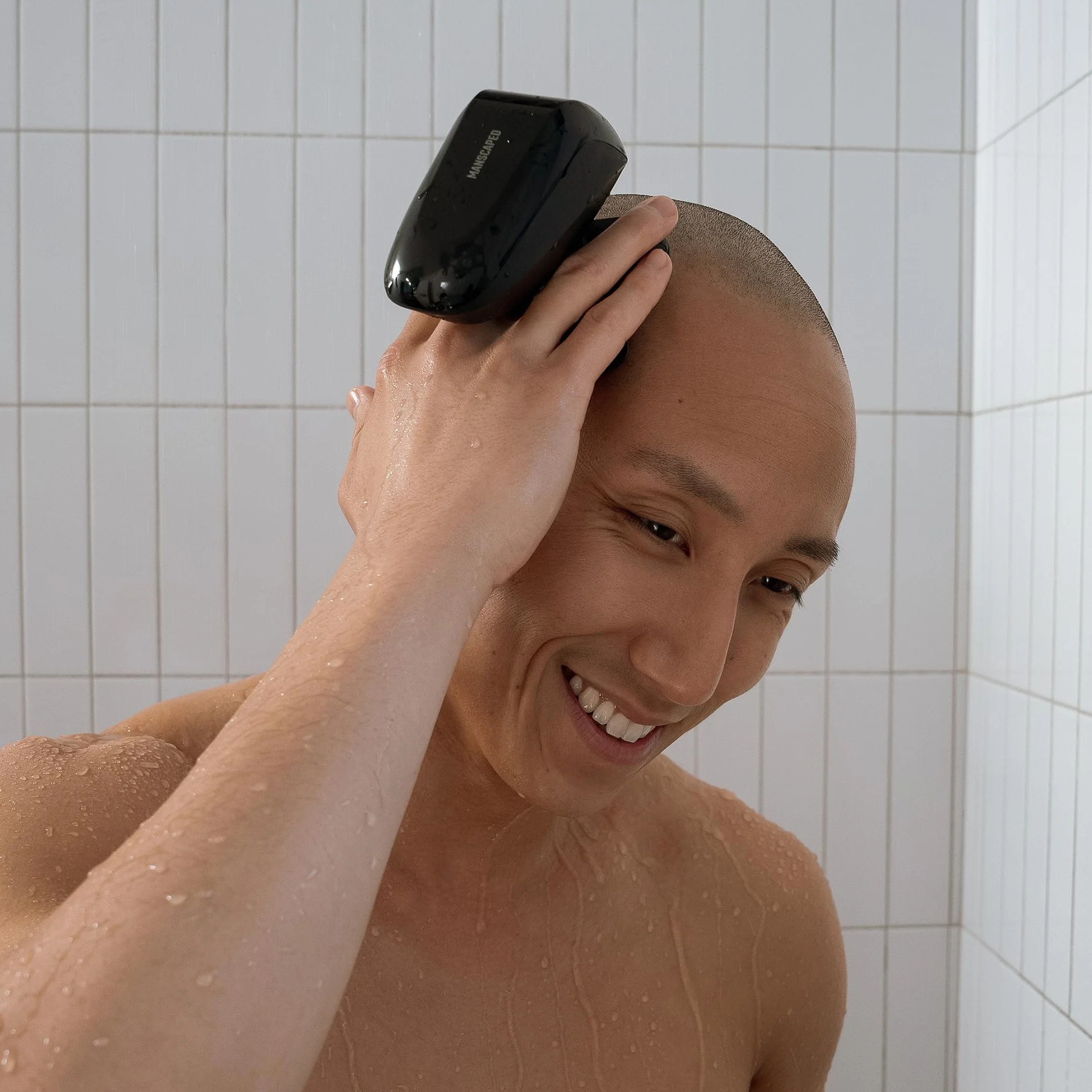 MANSCAPED® Golarka Dome Shaver™ PRO dla łysych mężczyzn – pięć obrotowych ostrzy z technologią SkinSafe® i FlexAdjust, wodoodporna, ładowanie USB-C z blokadą podróżną