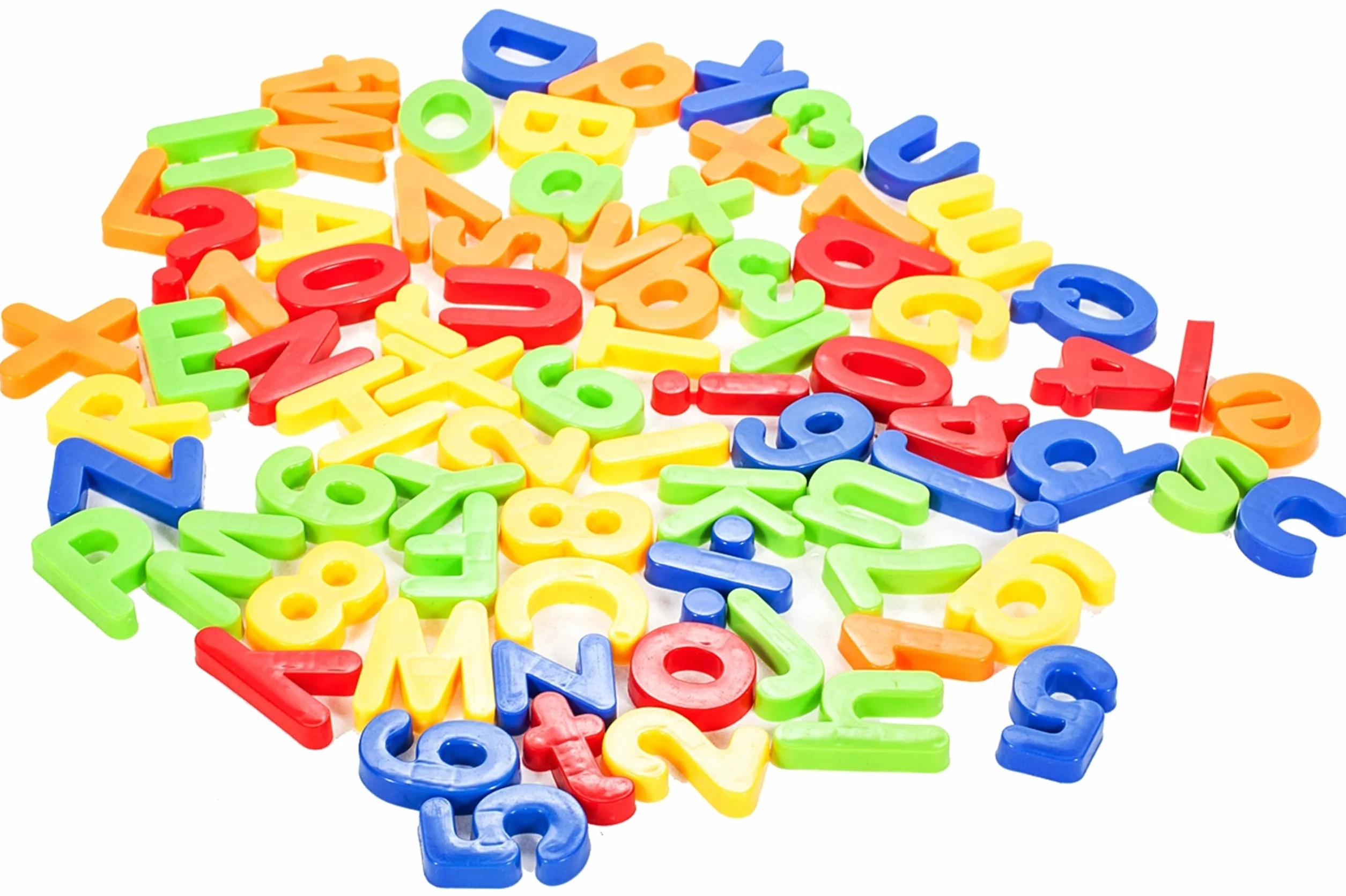 MalPlay 5901924208389 Literki I Cyferki Na Magnes 78 Szt ,wielokolorowy