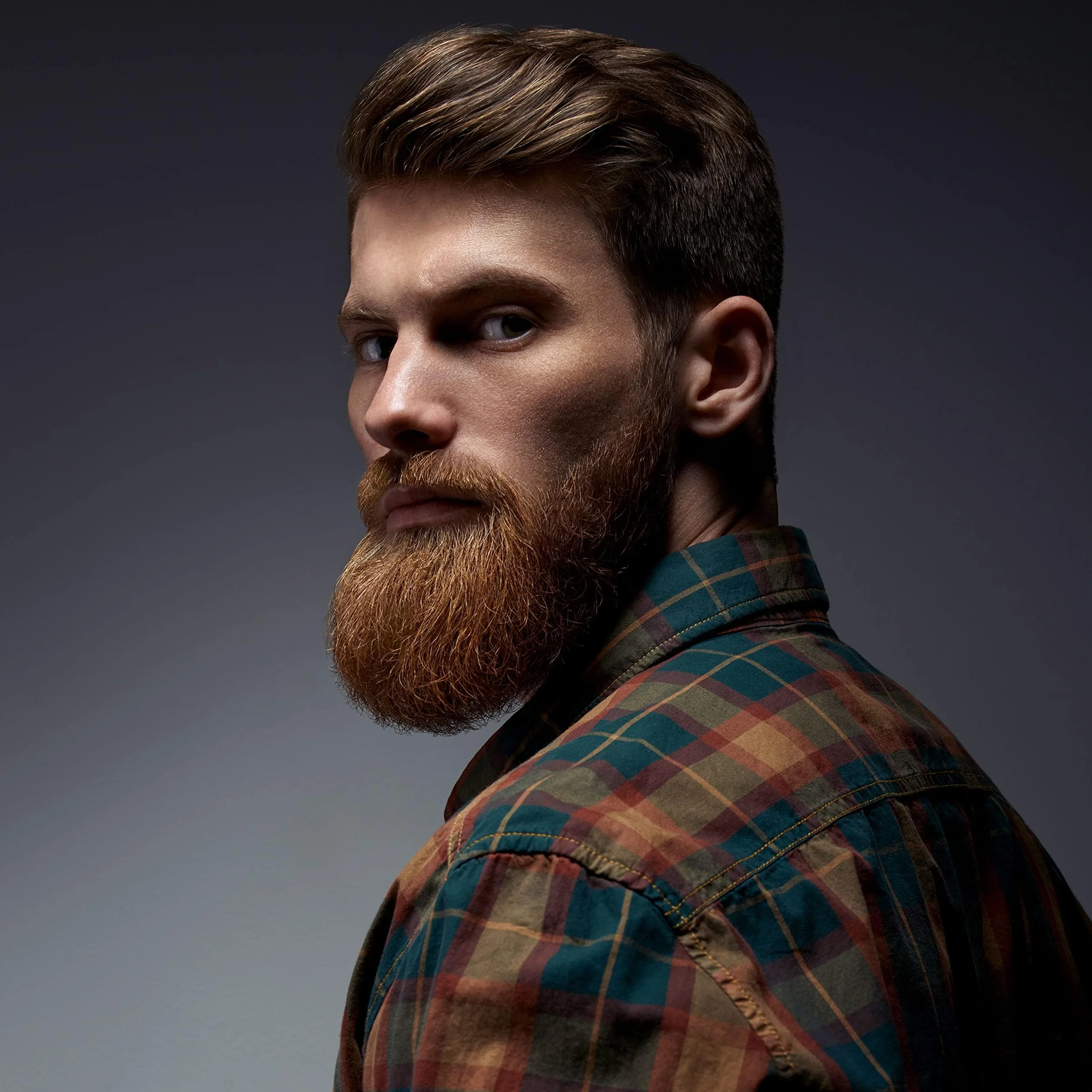 Bearded Ben Szczotka do brody z włosiem dzika – zestaw do pielęgnacji brody dla mężczyzn, w zestawie szczotka z drewna i grzebień do brody – zestaw do codziennej pielęgnacji