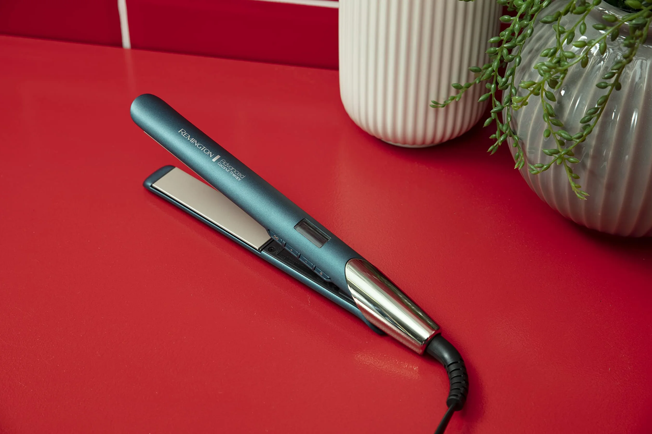 Remington Advanced Coconut Therapy prostownica (wysokiej jakości powłoka ceramiczna wzbogacona filtrem kokosowym i UV, zintegrowany czujnik) Wyświetlacz LCD, prostownica do włosów S8648 [Amazon Exclusive], zielony, 1 sztuka