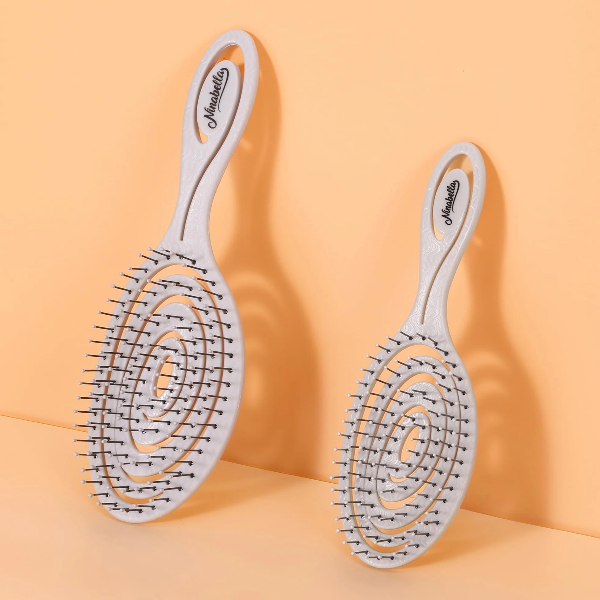 Mini szczotka do włosów Ninabella bez ciągnięcia - szczotka podróżna - szczotka rozczesująca do włosów suchych i mokrych - szczotka ułatwiająca rozczesywanie - szczotka do przedłużania - szczotka do w