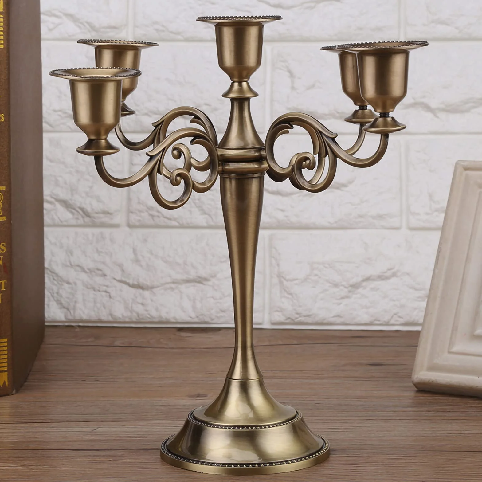 Wakects świecznik 5 ramion metalowy świecznik styl europejski świecznik dekoracyjny styl vintage na kolację świeca, ślub, imprezy, Boże Narodzenie 27 x 26 cm(Brąz)