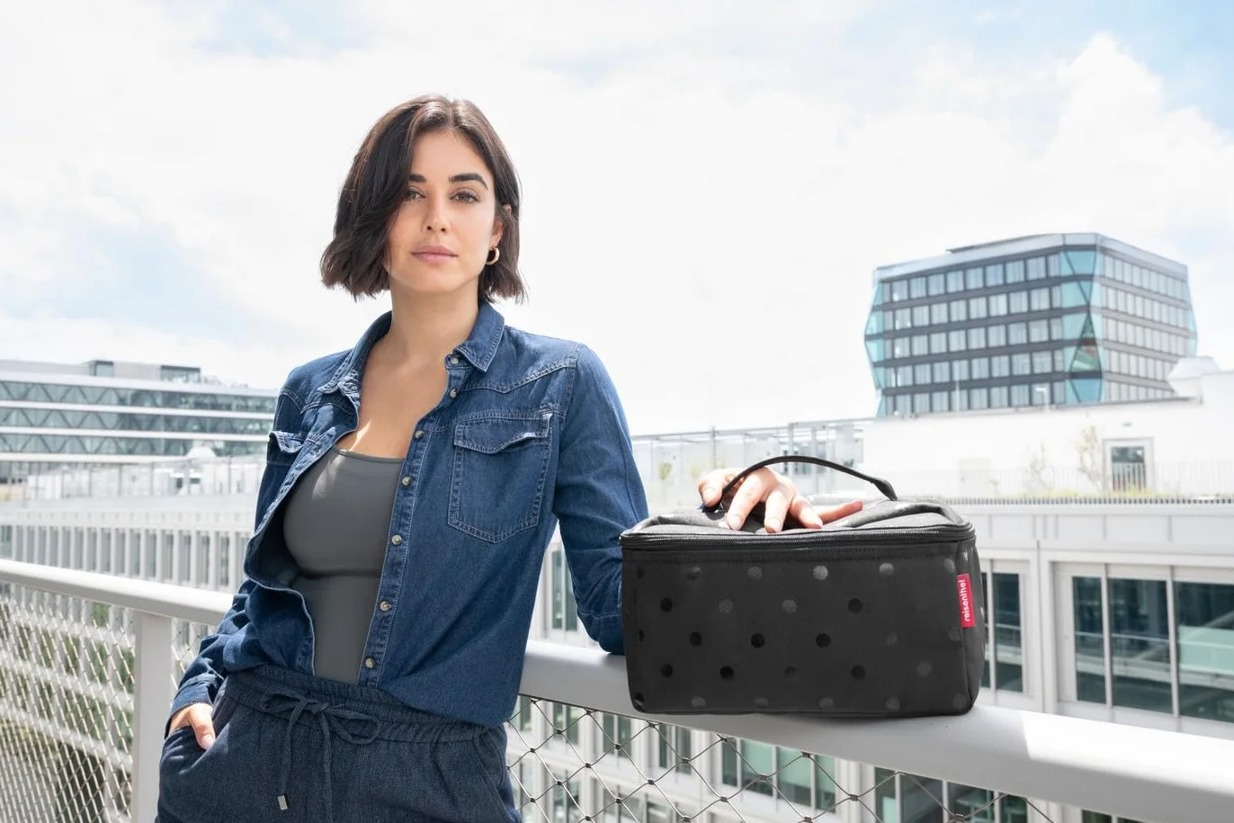 reisenthel beautycase - kwadratowa kosmetyczka, organizer bagażowy, kosmetyczka, Błyszczące kropki, czarne, Rozmiar uniwersalny, beautycase glossy dots black